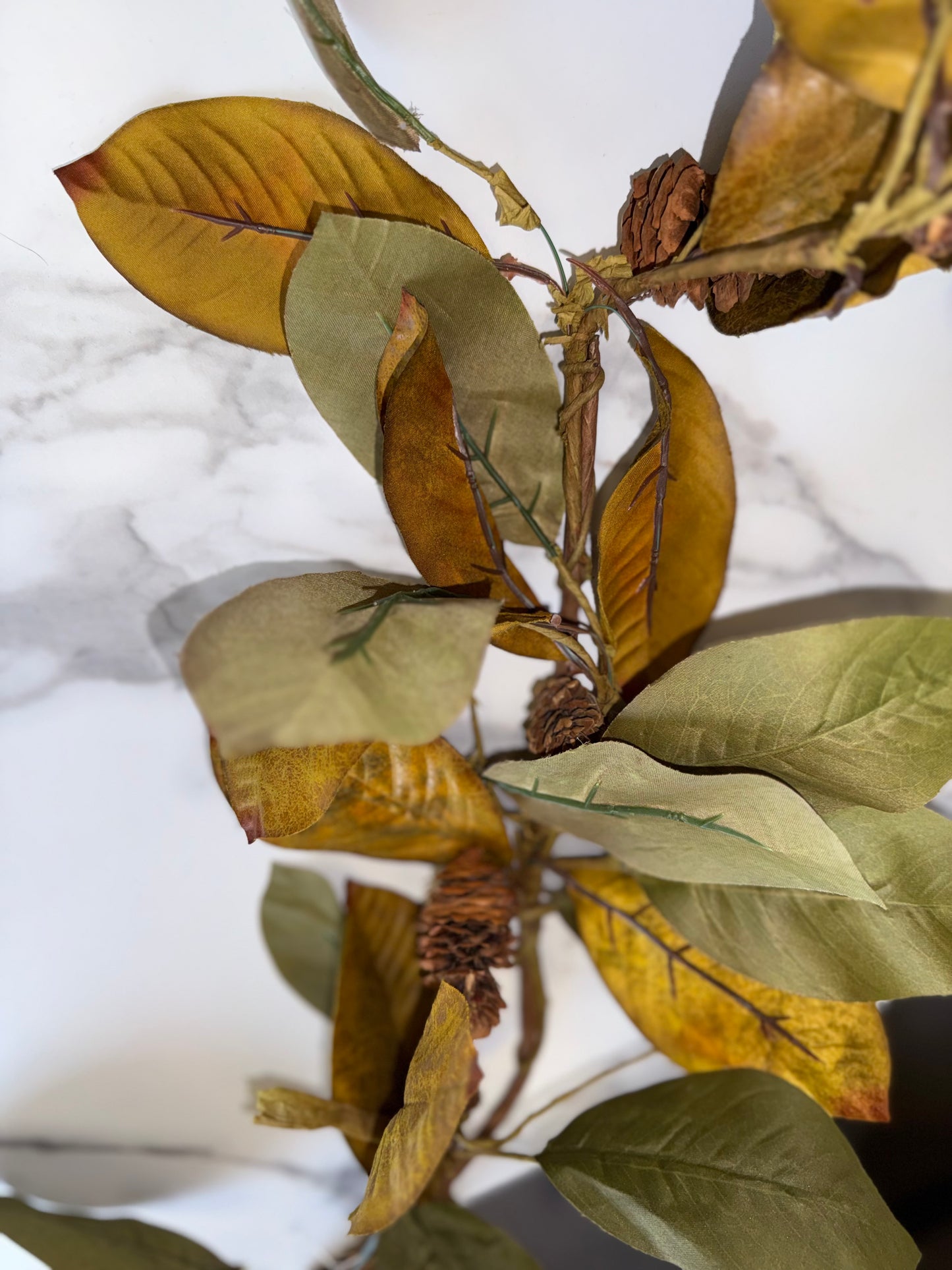 Neutral Autumn Leaf Garland Accent
