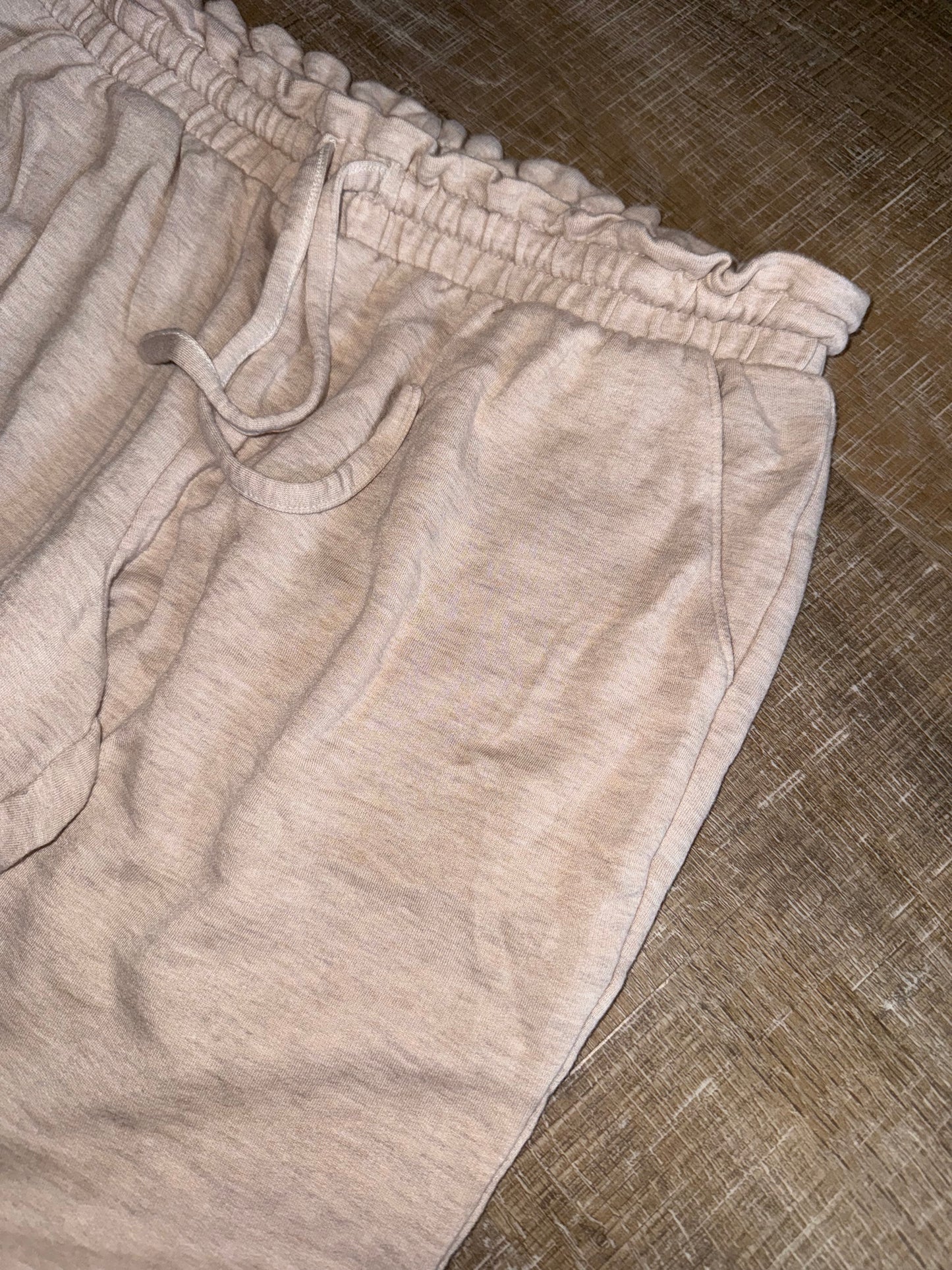 Maurices (Small) Cream Soft Drawstring Sweatpants
