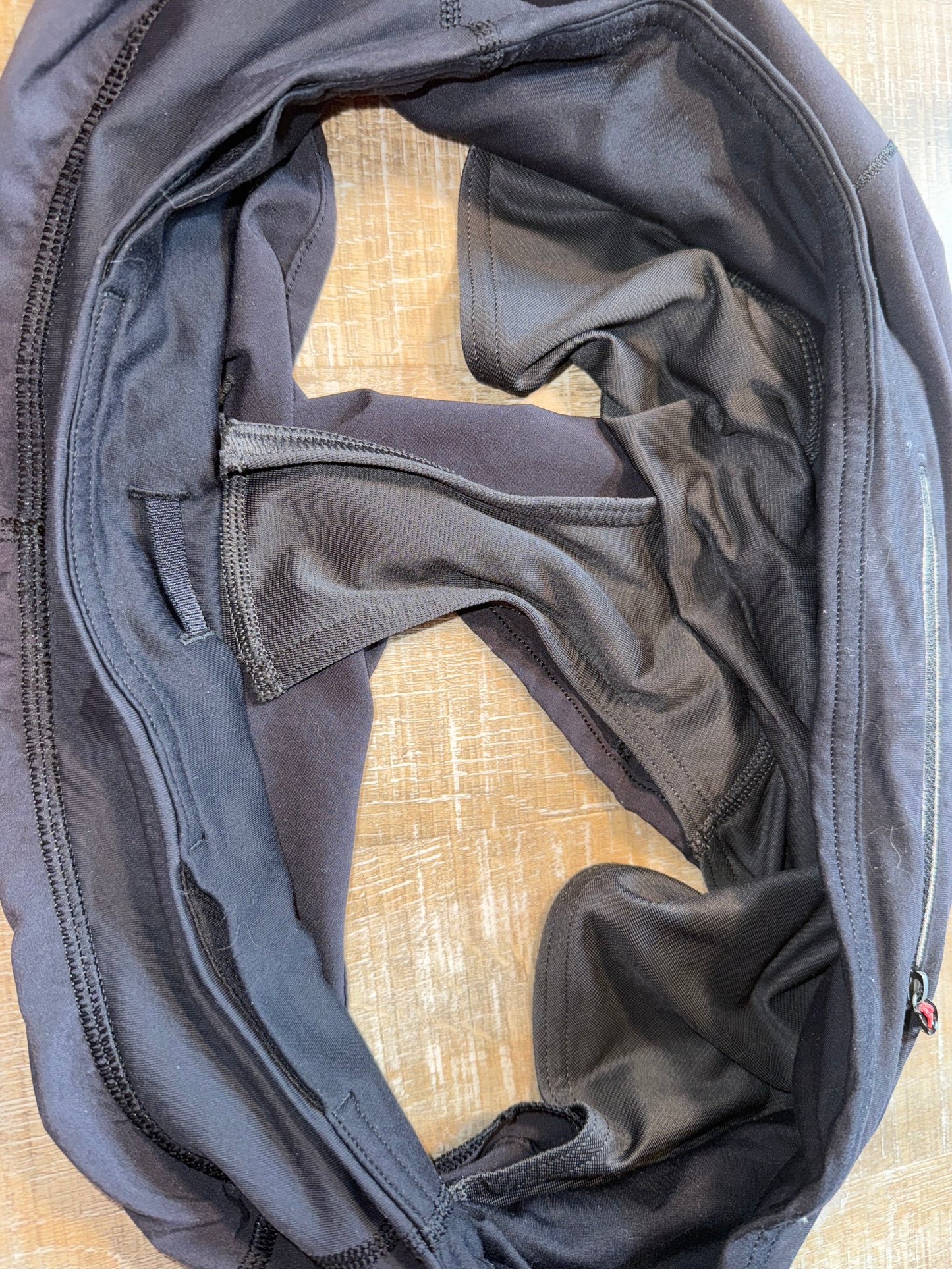 lululemon athletica (8?) Black Sporty Shorts with Zipped Back Pocket