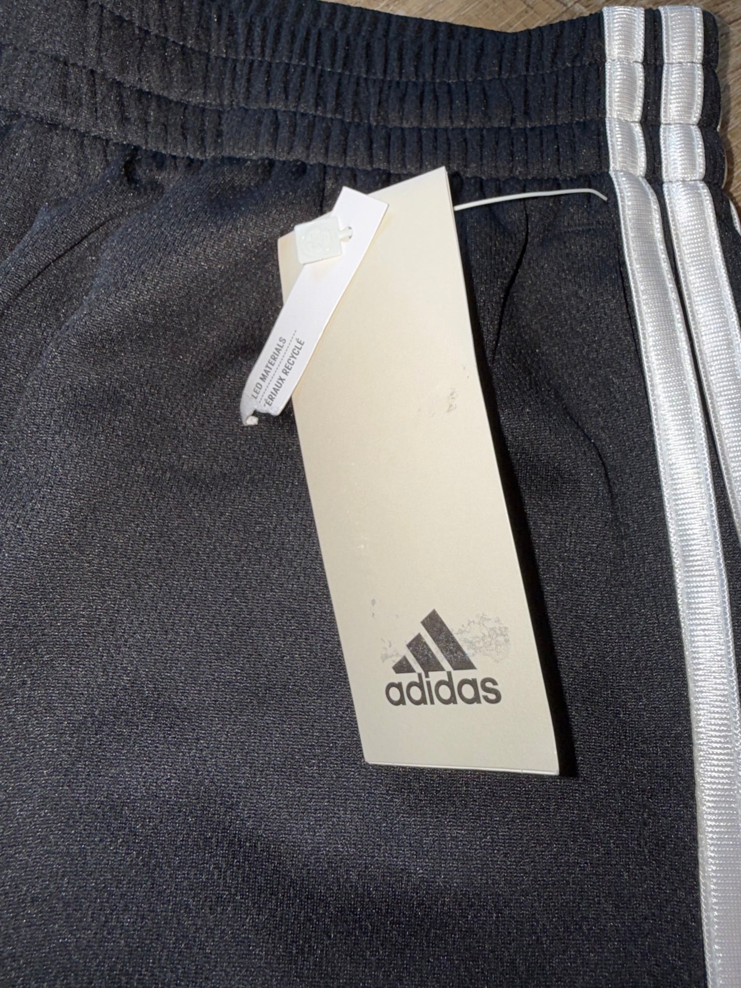 NWT Adidas (Boys Medium 10/12) Brand New Black Regular Fit Sporty Shorts