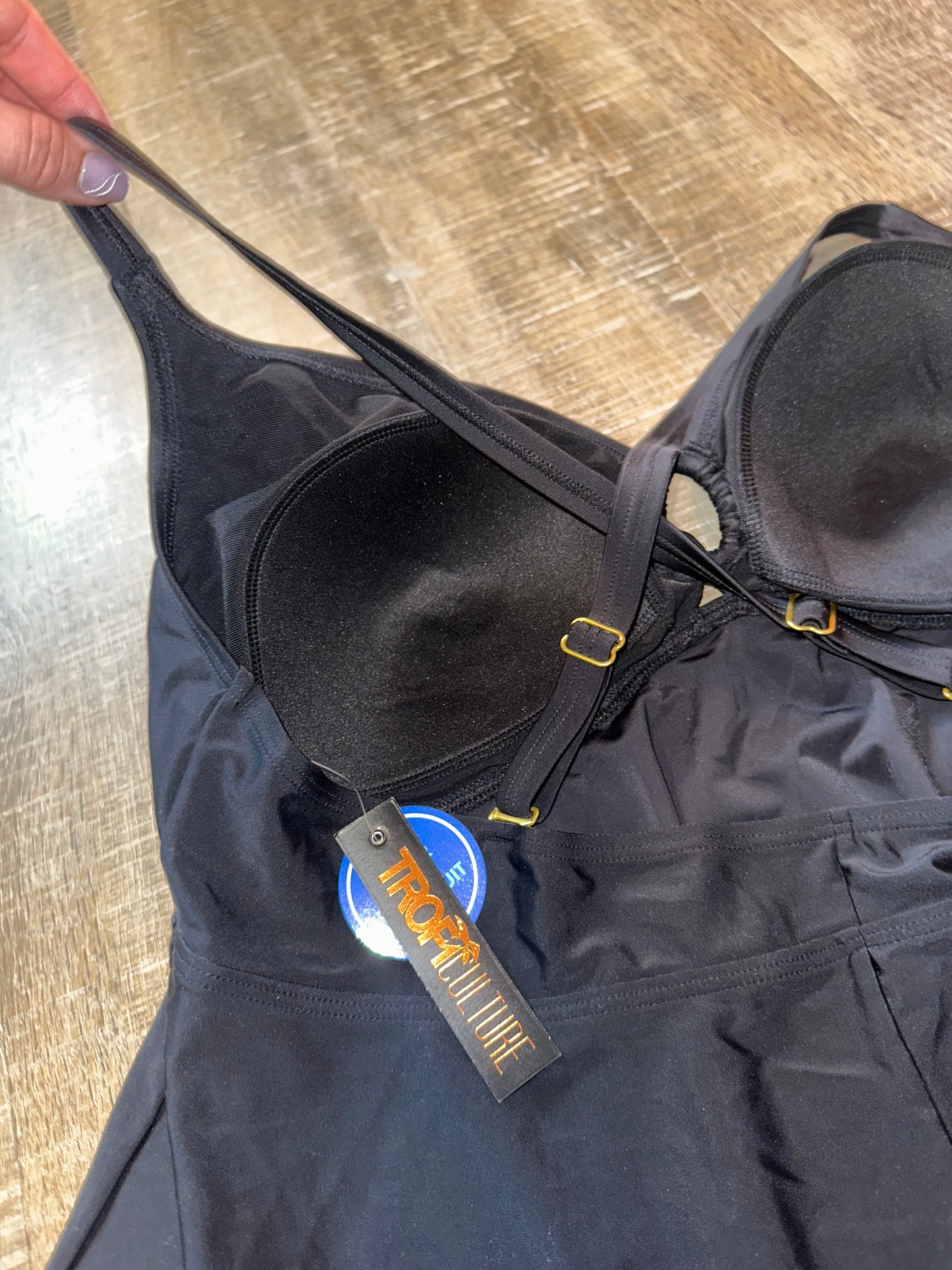 NWT Tropiculture (18) Brand New Black Tankini Swim Top