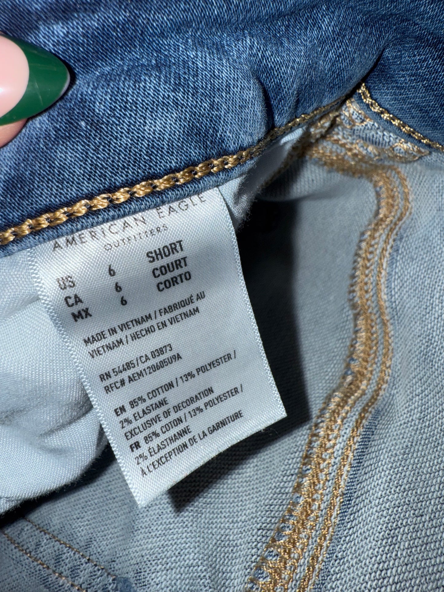 American Eagle (6 Short) Distressed Curvy Hi-Rise Jegging Denim Jeans w Stretch