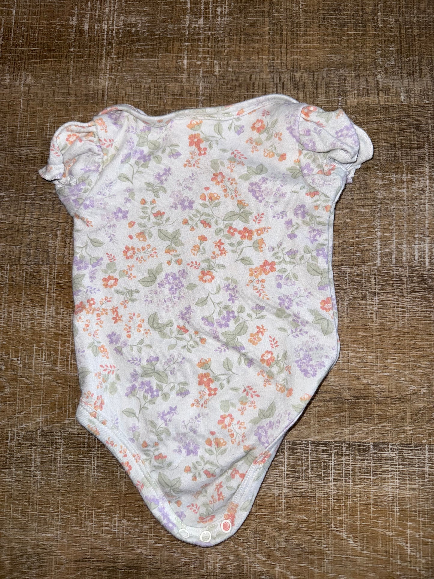 Nicole Millers (0-3 Months) White Floral Short Sleeve Onesie