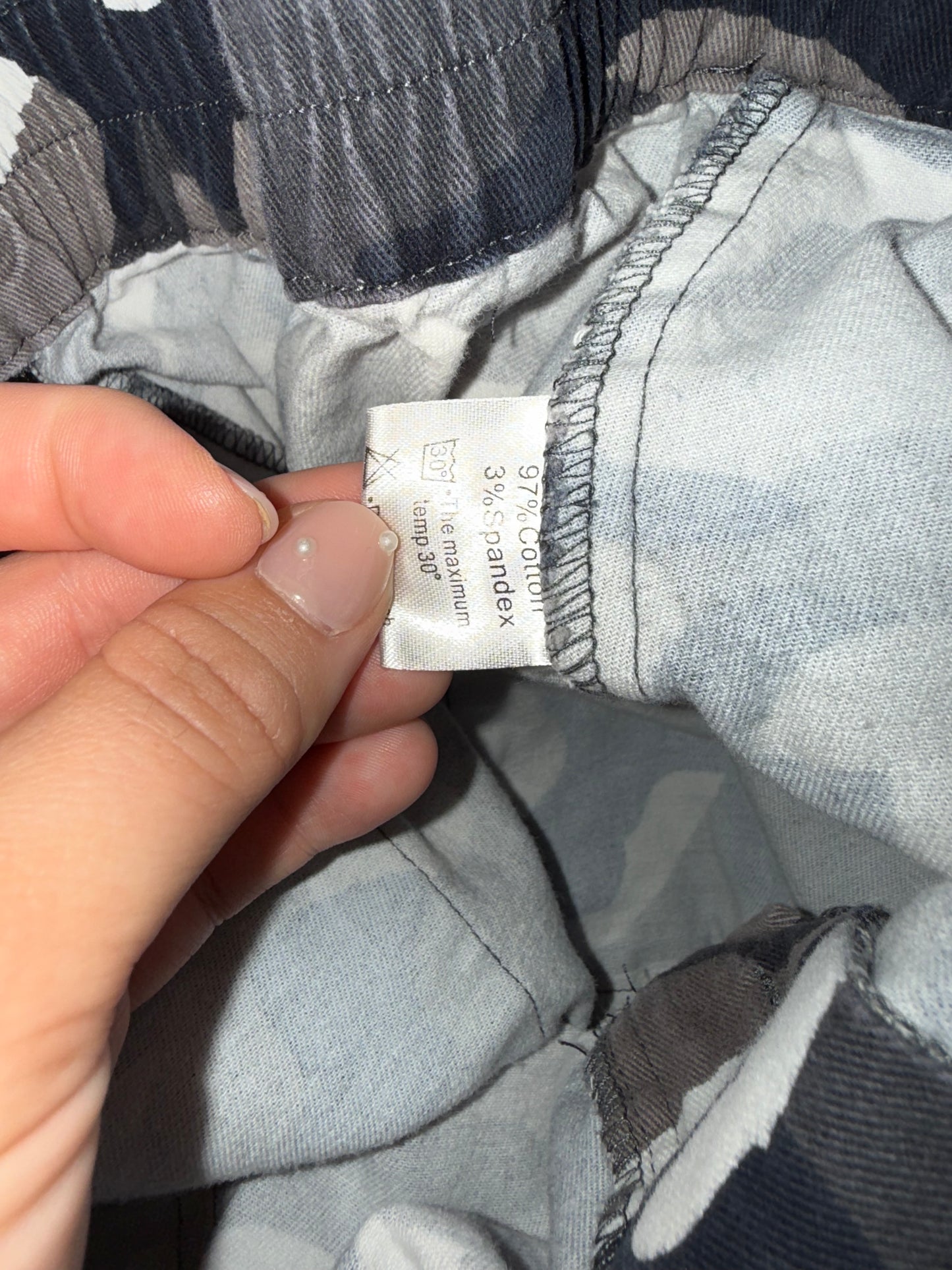 Lepunuo (XL) Black/White/Grey Camo Pattern Cargo Pants