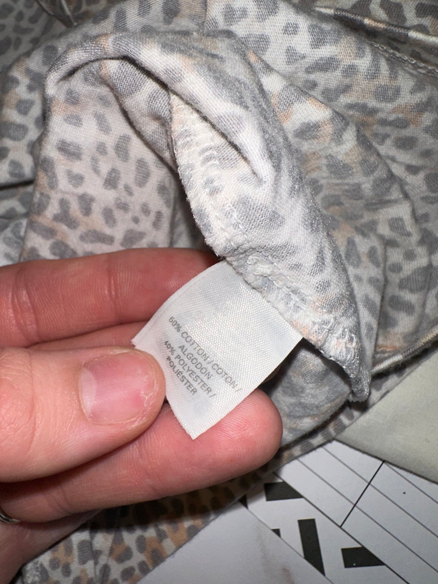 Victoria's Secret (Medium) Sleepwear Cheetah Print Quarter Sleeve Neutral Top