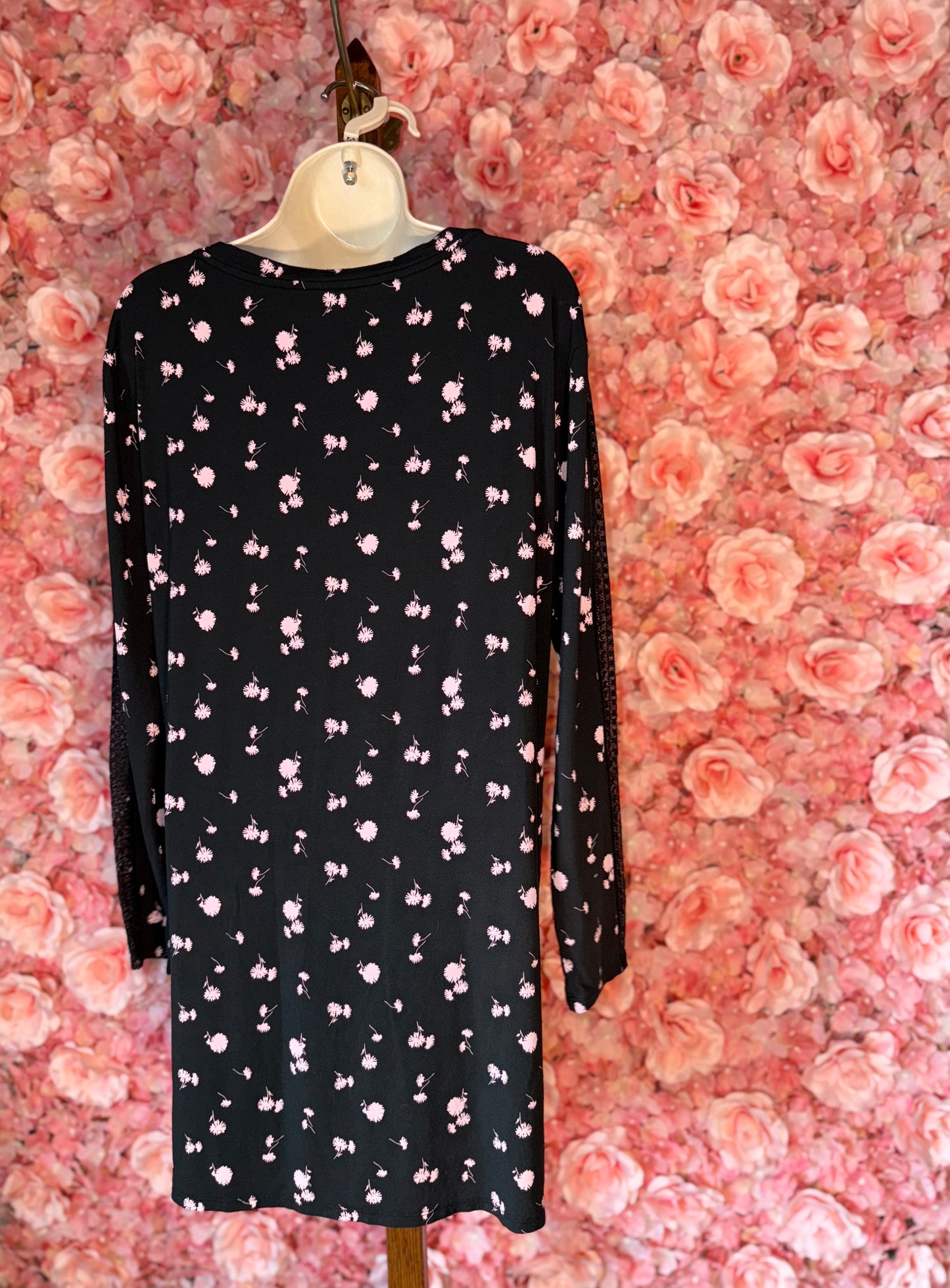 Victoria's Secret (XS) Black Long Sleeve Floral Sleepwear Dress with Sheer Lace