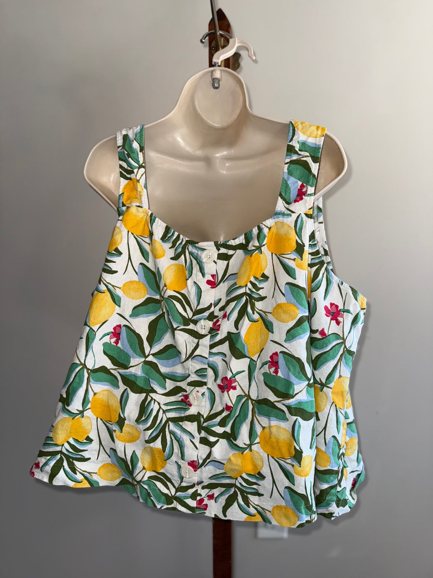 Ava & Viv (3X) Leaf & Lemon Pattern Linen Tank Top with Button Up Back