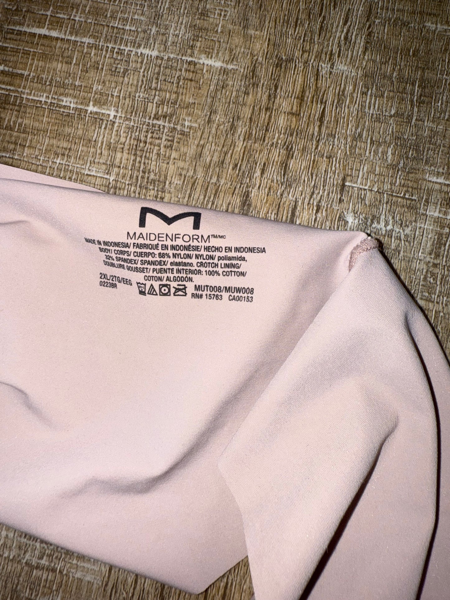 NWT Maidenform (2XL) Brand New Cream Free Cut Hipster Undies