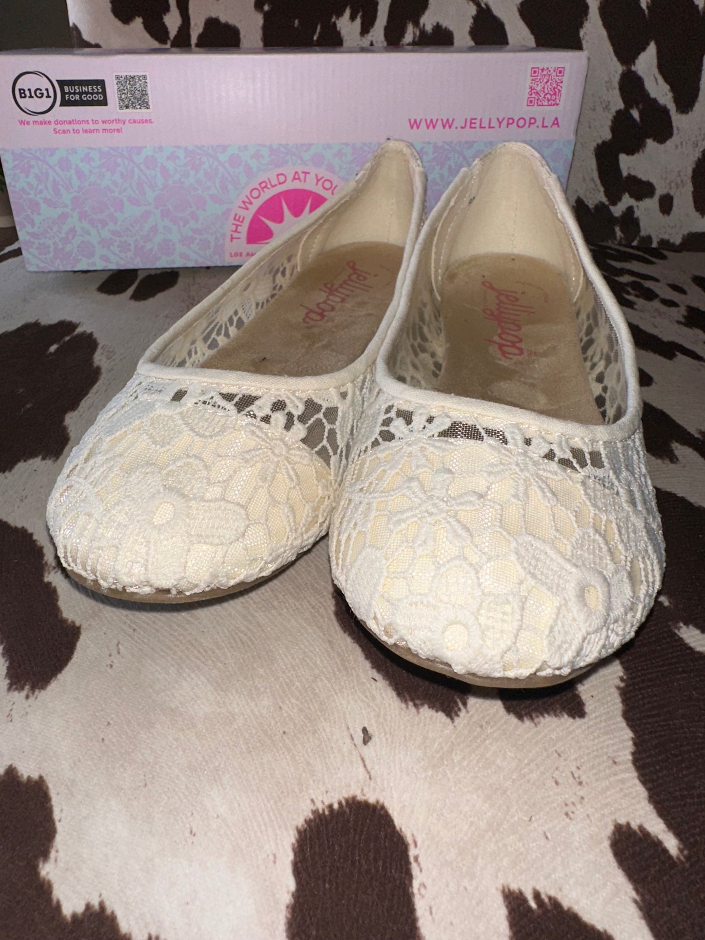 Jellypop (9) Off White Floral Lace Slip On Flats