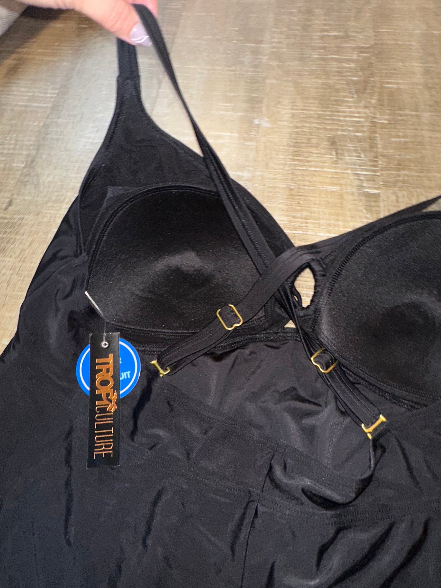 NWT Tropiculture (18) Brand New Black Tankini Swim Top