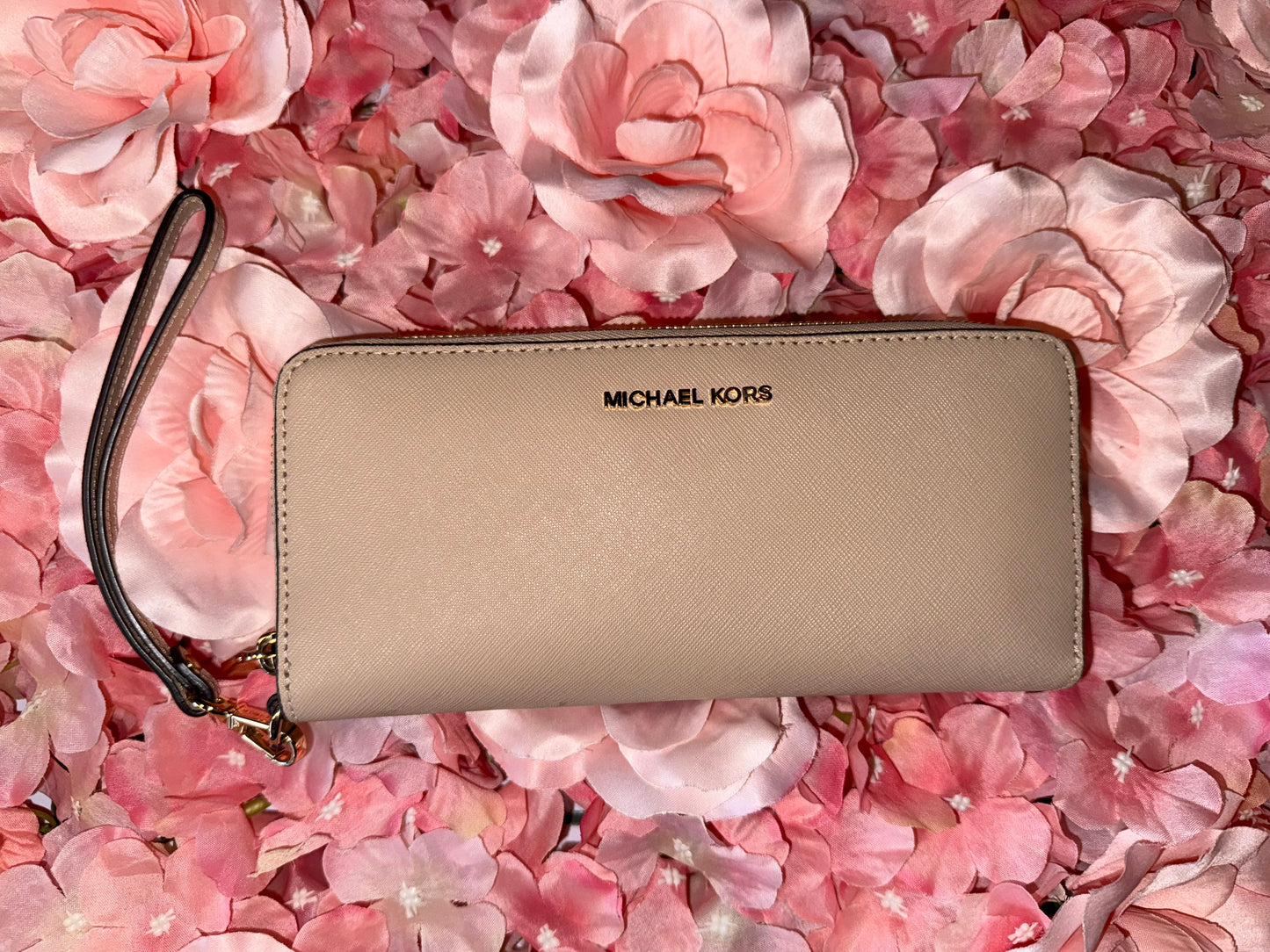 Michael Kors Tan Jet Set Travel Continental Leather Wallet