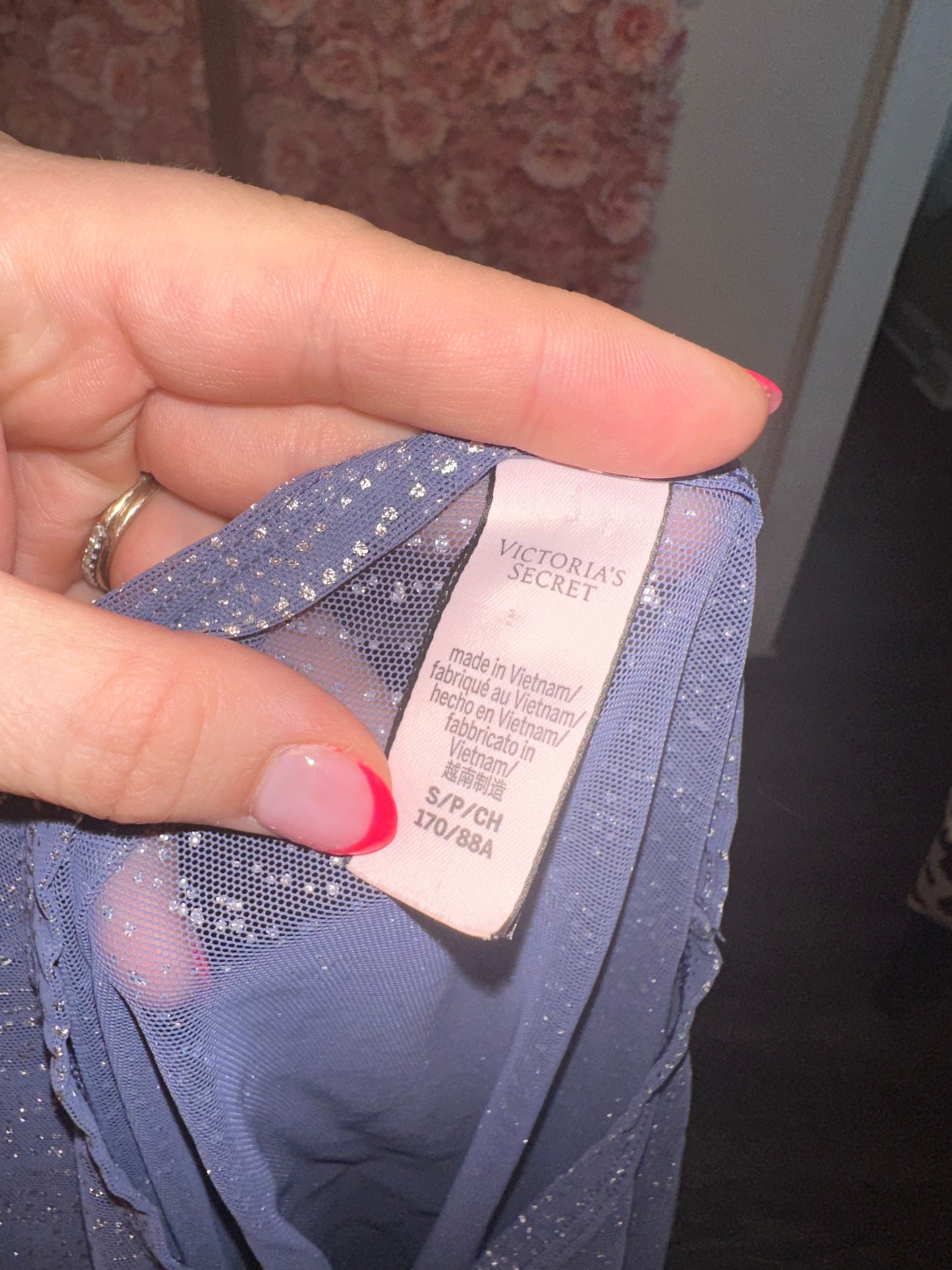 Victoria's Secret (S) Purple Sheer See Thru Short Sleeve Top w Sparkle Pattern
