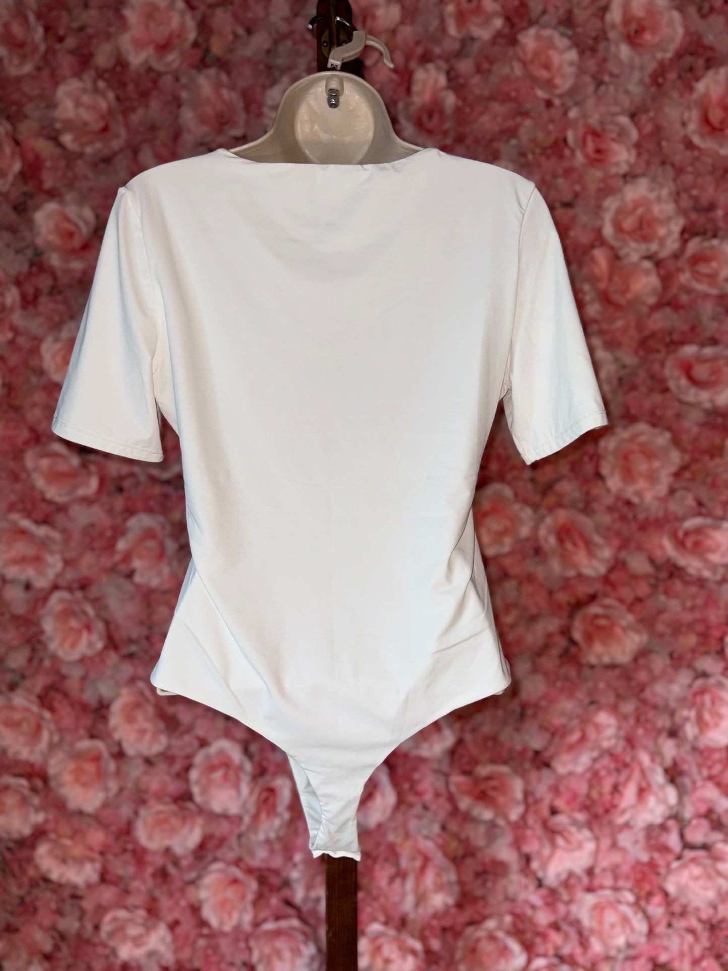 Pumiey (XL) White Short Sleeve Bodysuit