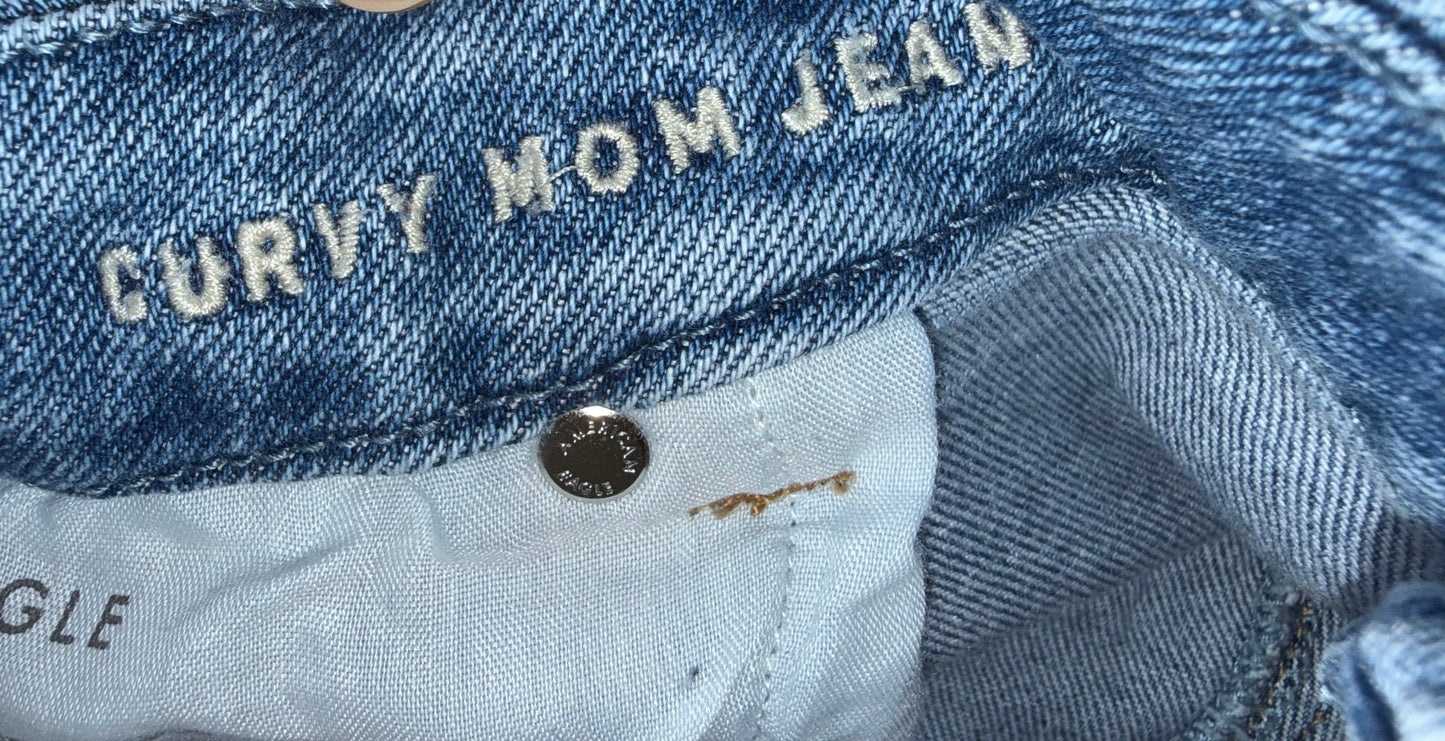 American Eagle (20) Denim Mom Jeans with Curve & Stretch