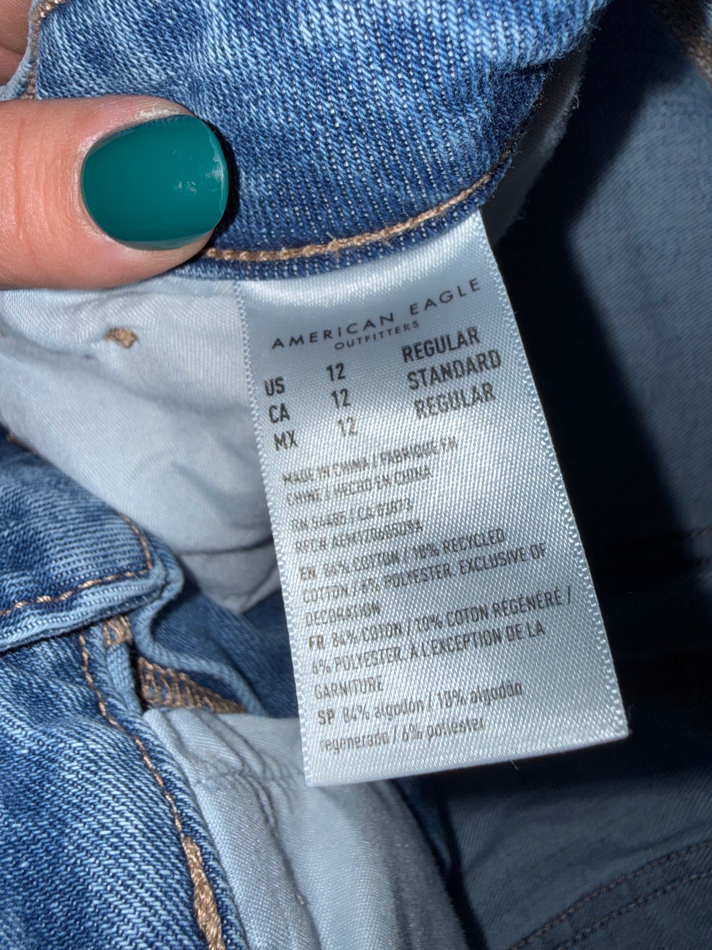 American Eagle (12) Blue Distressed Denim Mom Jeans