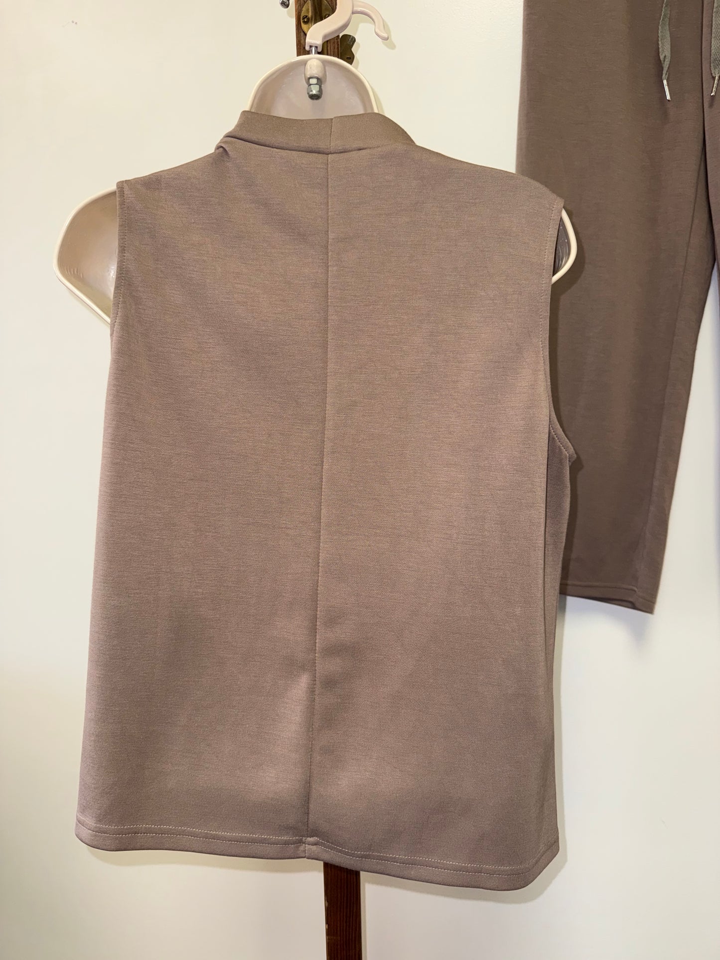 Brown set