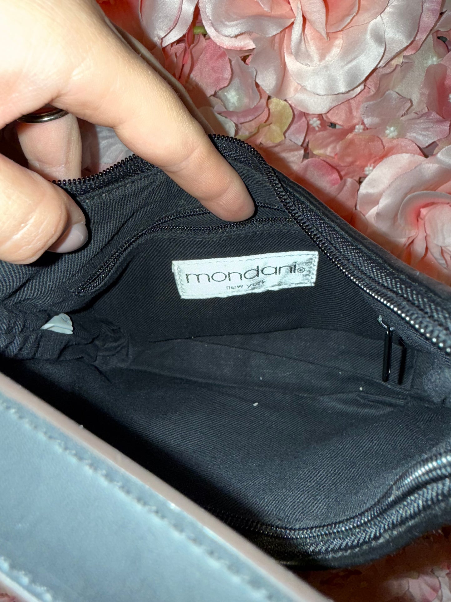 Mondani New York Black Shoulder Bag