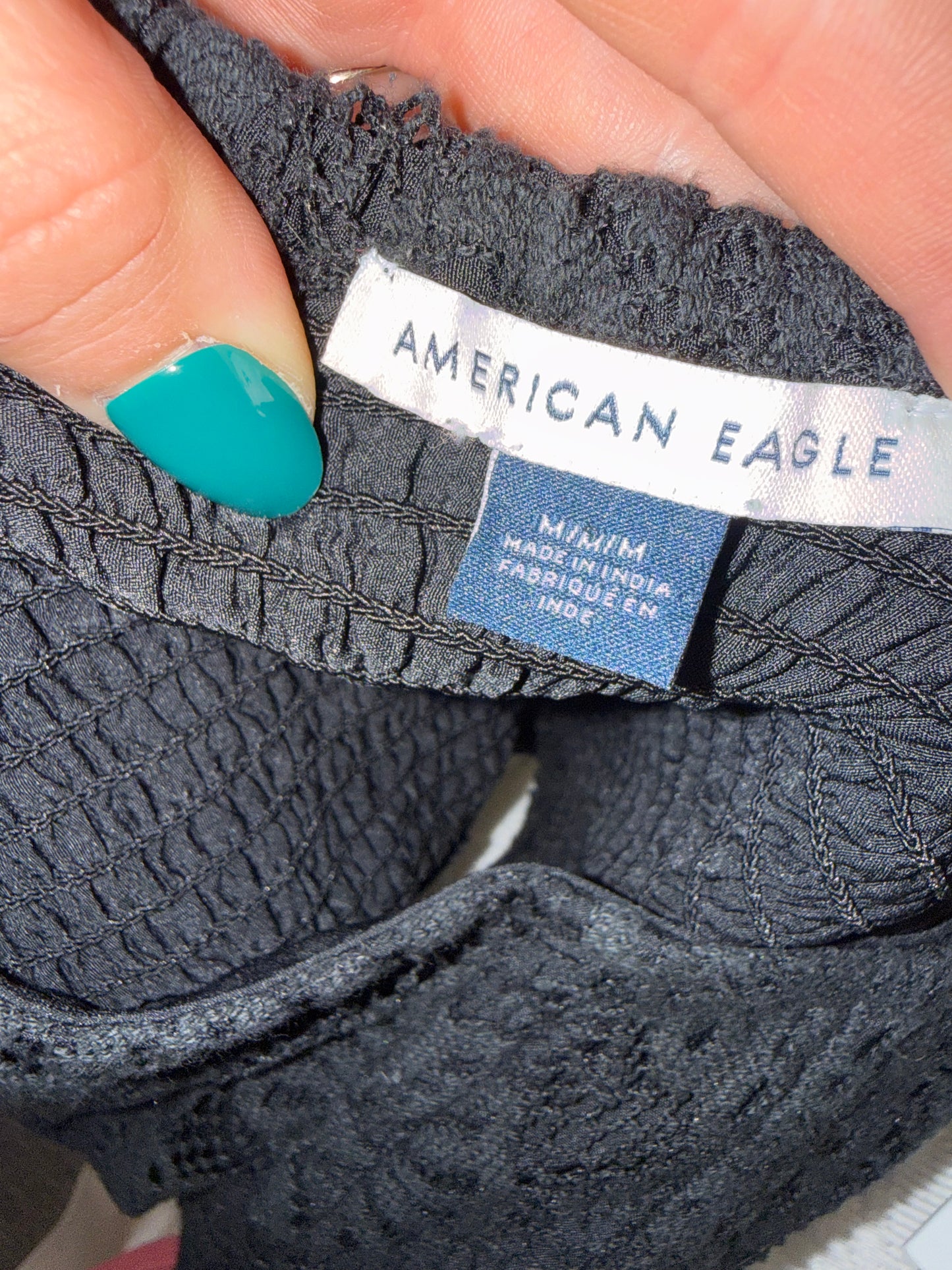 American Eagle (Medium) Black Knit Stretchy Cropped Tank