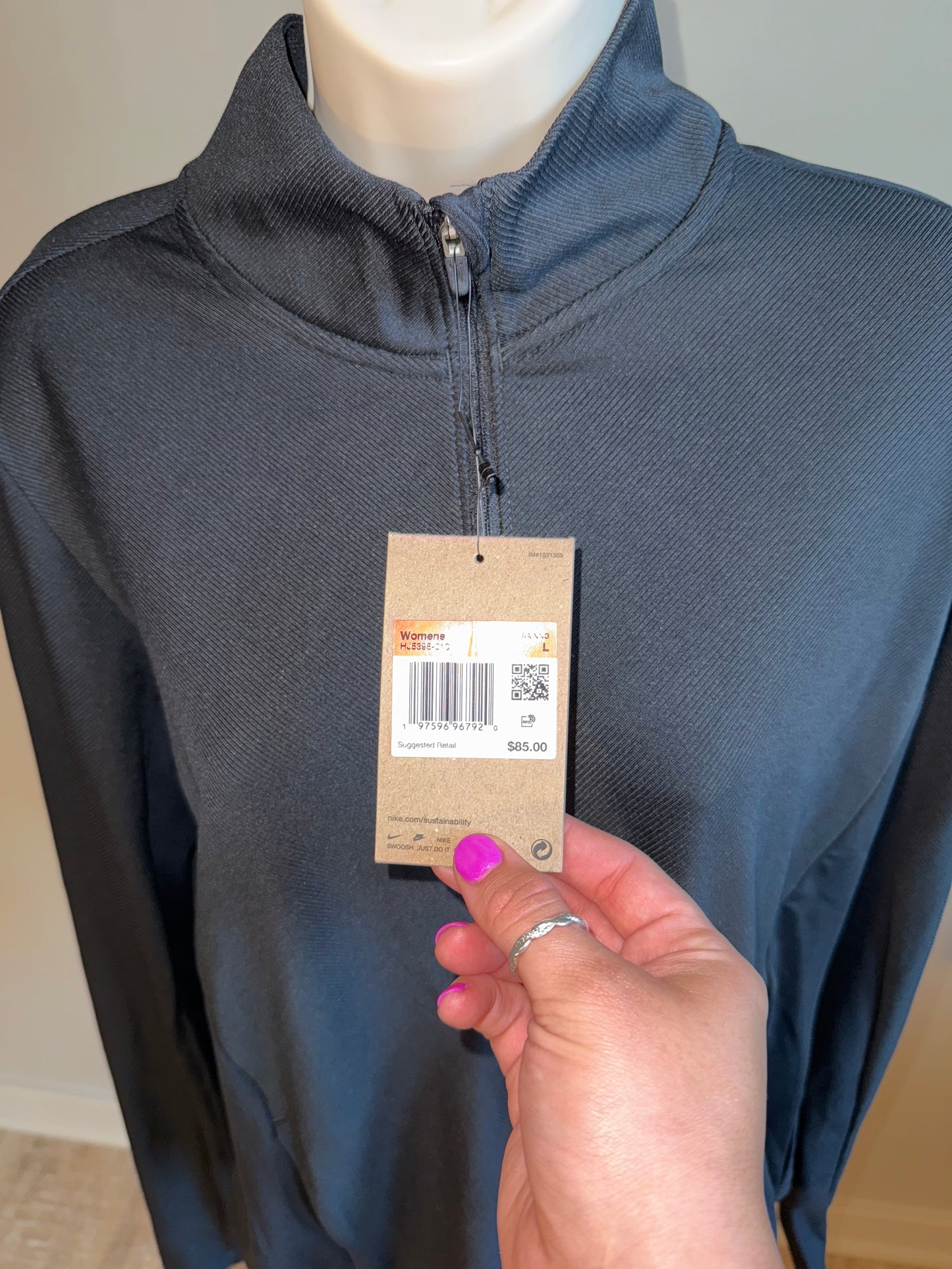 NWT Nike (Medium//Large) Brand New Black Nike One Dri-Fit Zip Up Jacket