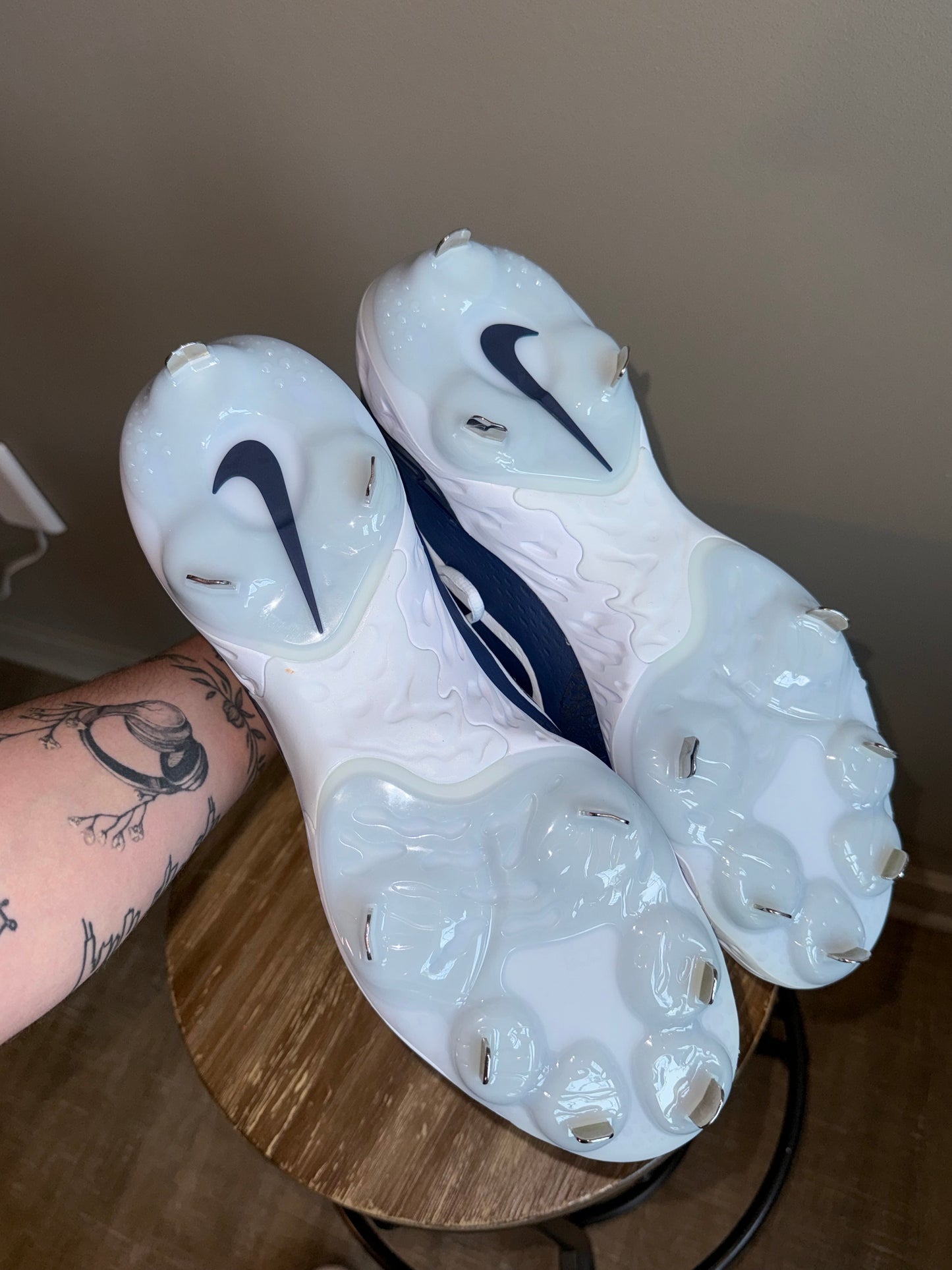 Nike (14) Brand New Blue//White Nike React Baseball Cleats