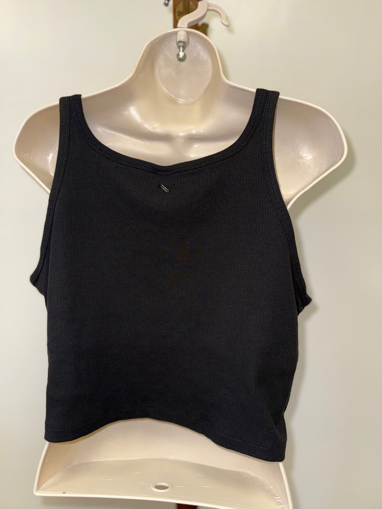 PINK Victoria's Secret (XXL) Black Ribbed Cropped Tank Top