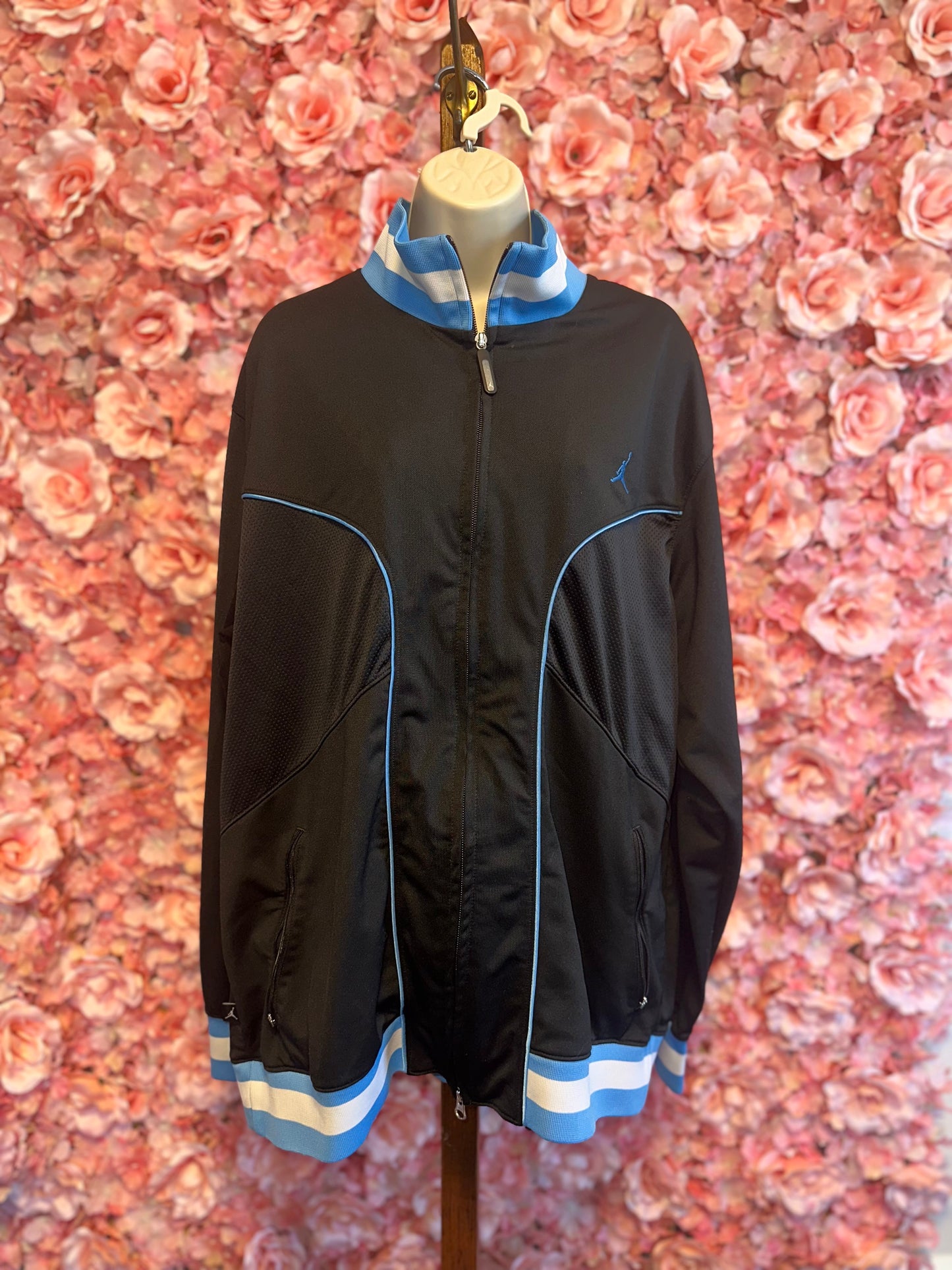 Jordan (XL) Black Dri Fit Zip Up Warm Up Track Jacket w Blue/White Striped Trim