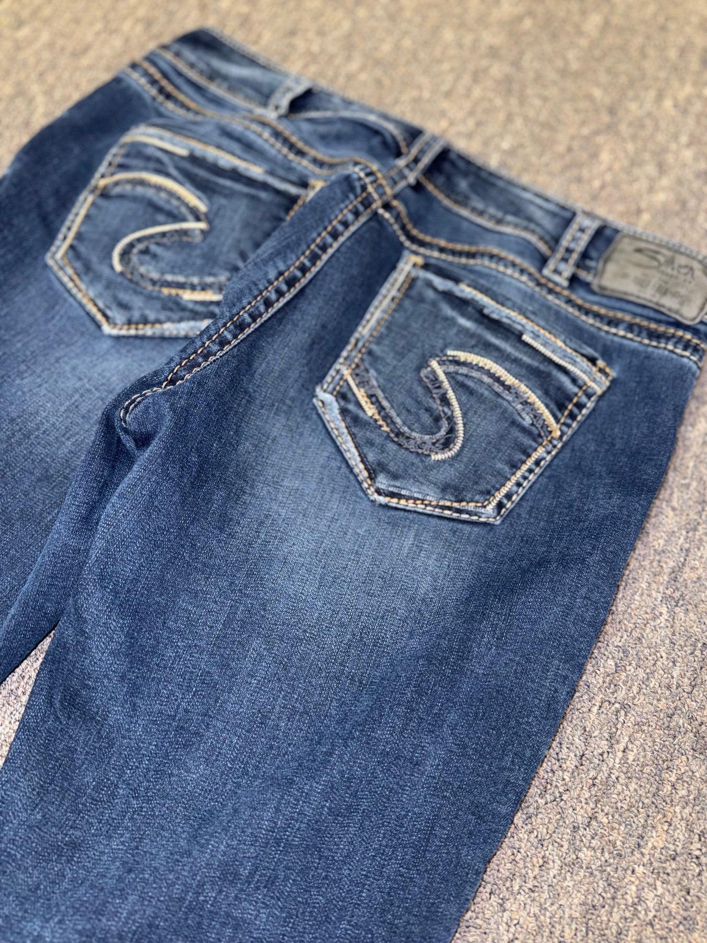 Silver Jeans (32x29) Suki Skinny Dark Wash Jeans