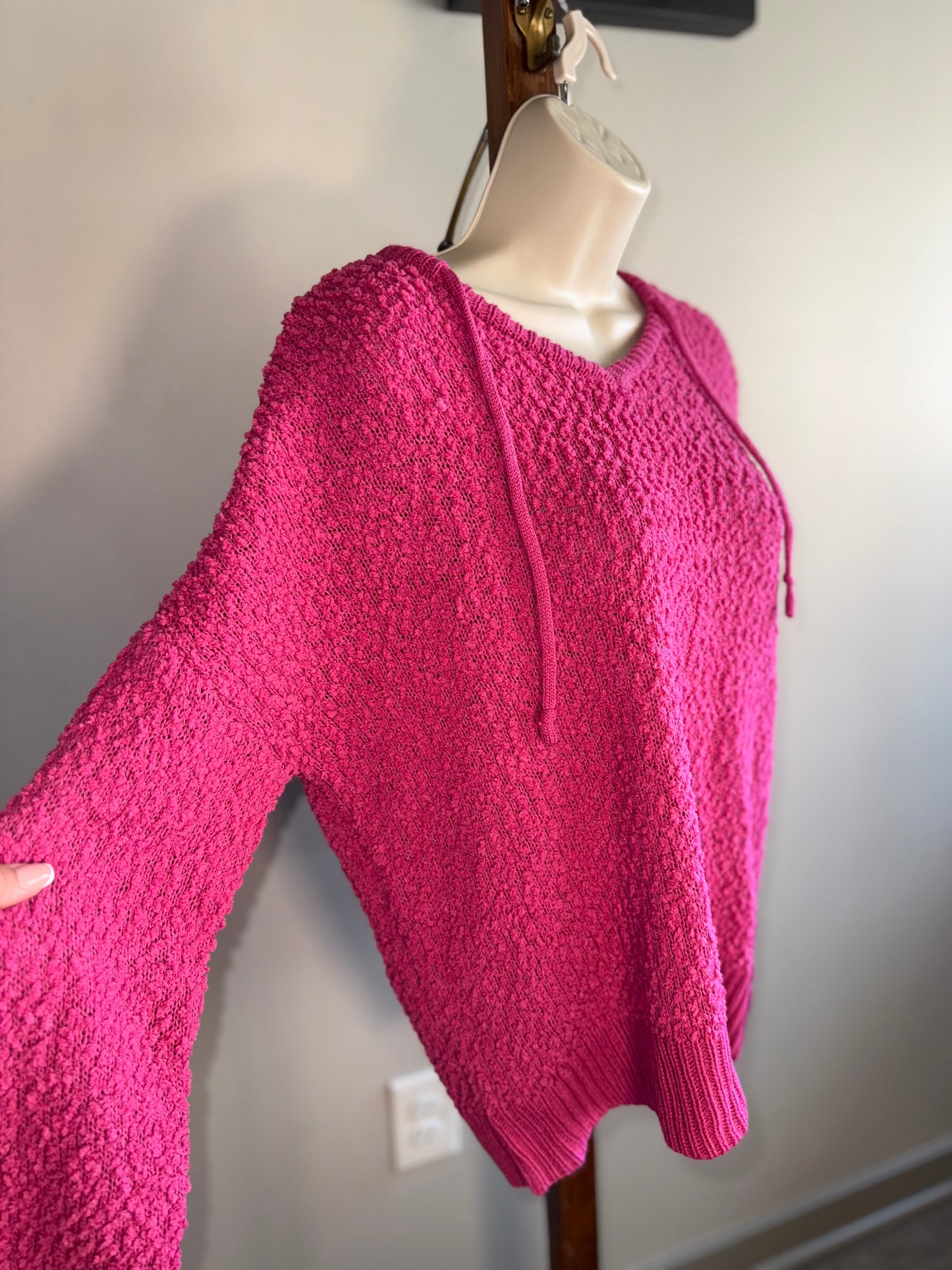 NWT Maurices (Medium) Brand New Hot Pink Fuzzy Knit Hooded Sweater