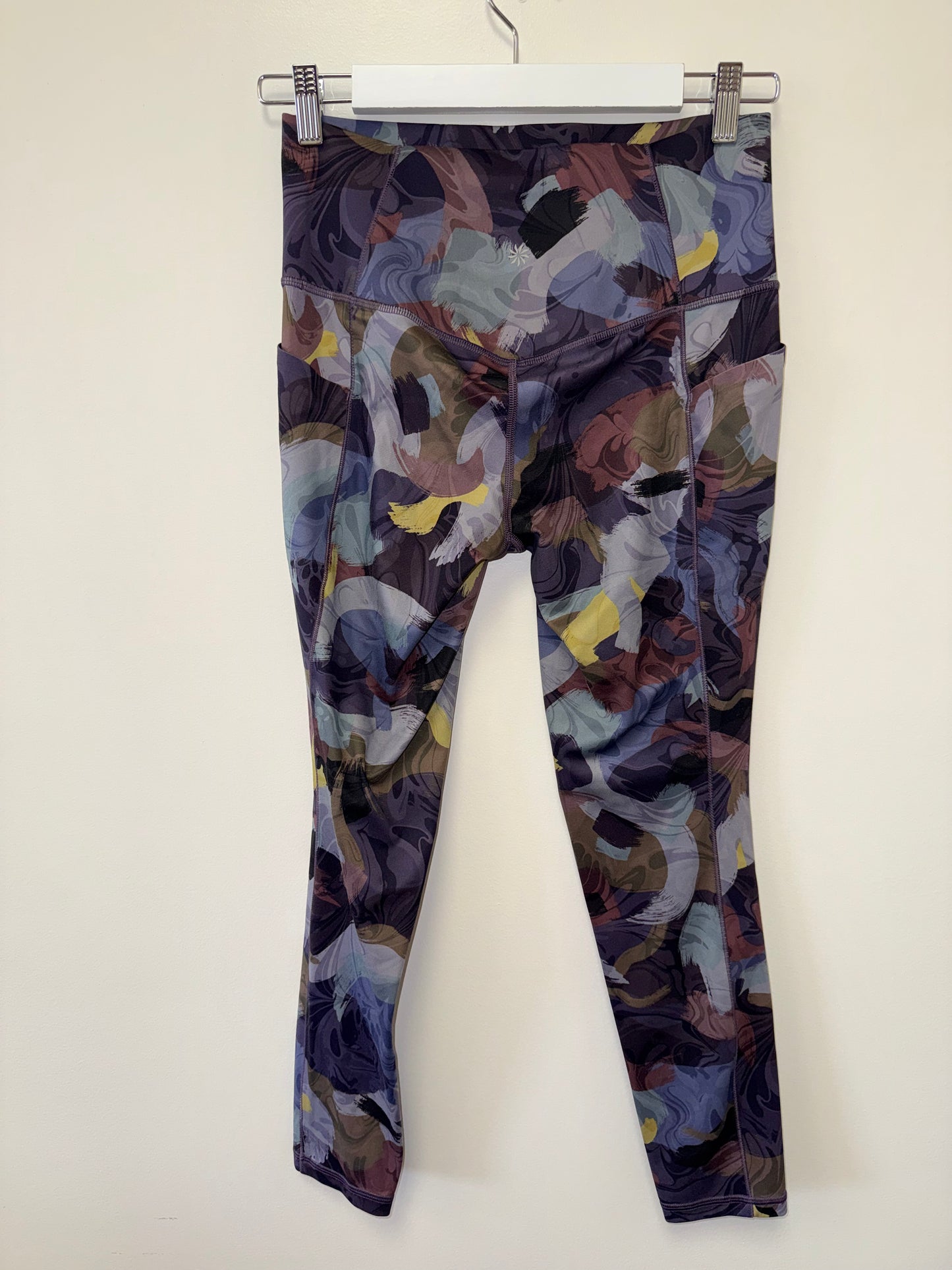 Athleta (M) Salutation Stash Pocket Printed Neutral Floral 7/8 Tight Leggings