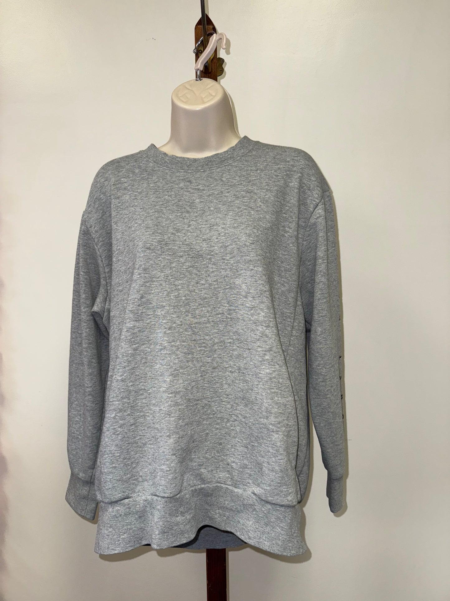Nike (Medium) Grey Dri-Fit Crewneck Sweatshirt with Pockets