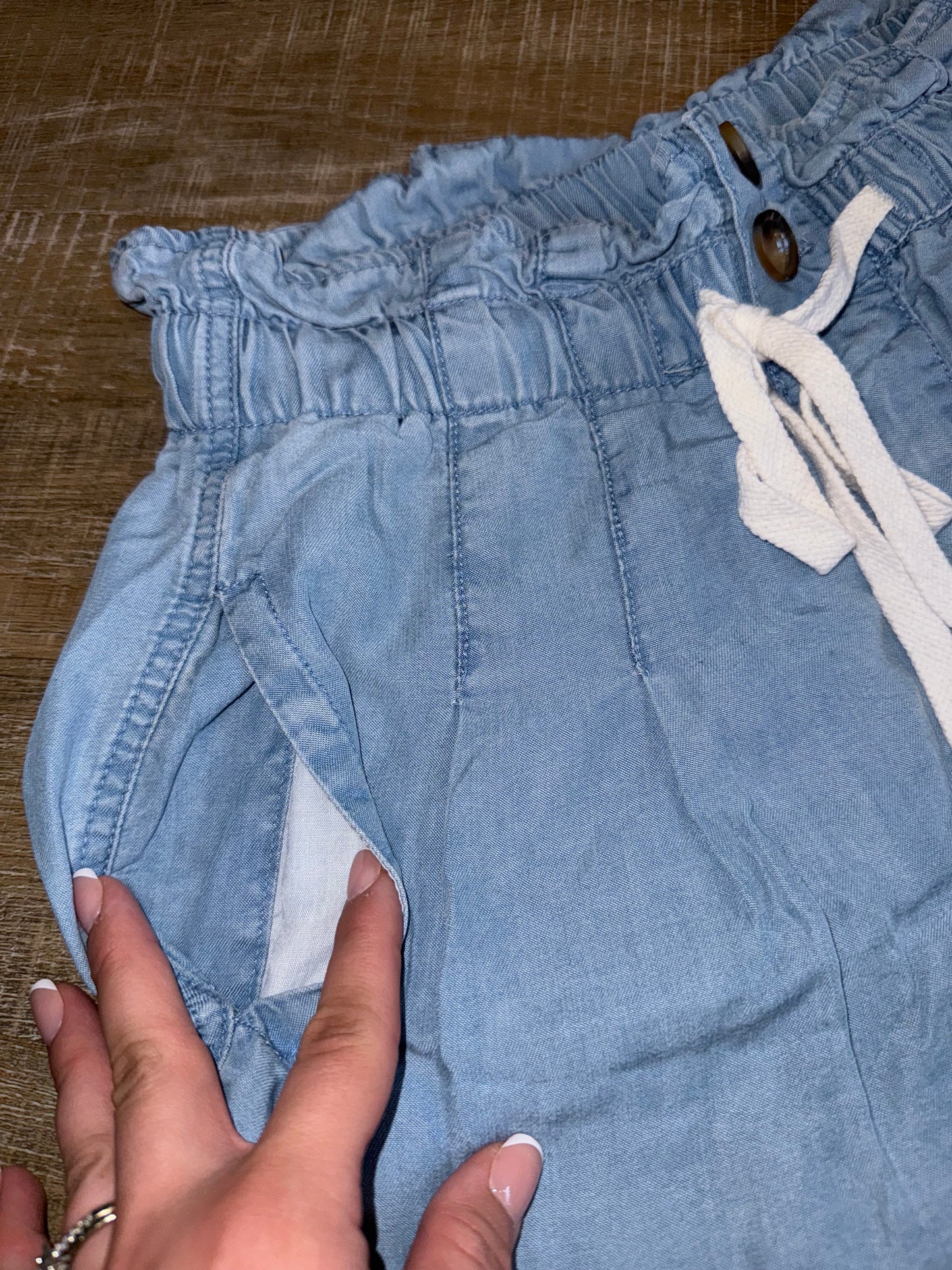Zenana (Small) Blue Stretchy Tied Waistband Shorts