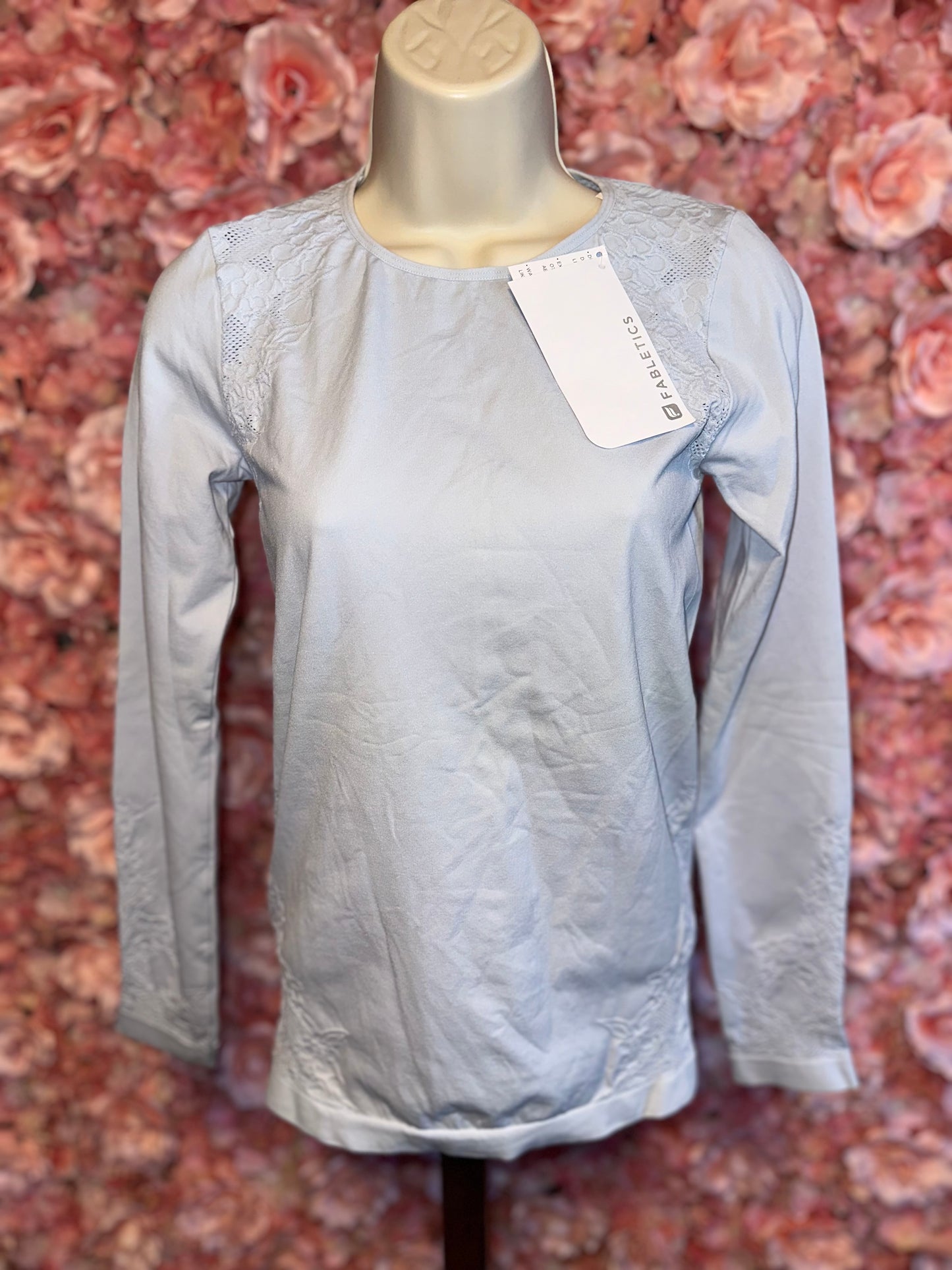 NWT Fabletics (Small) Brand New Light Blue Floral Mesh Form Fitting Long Sleeve