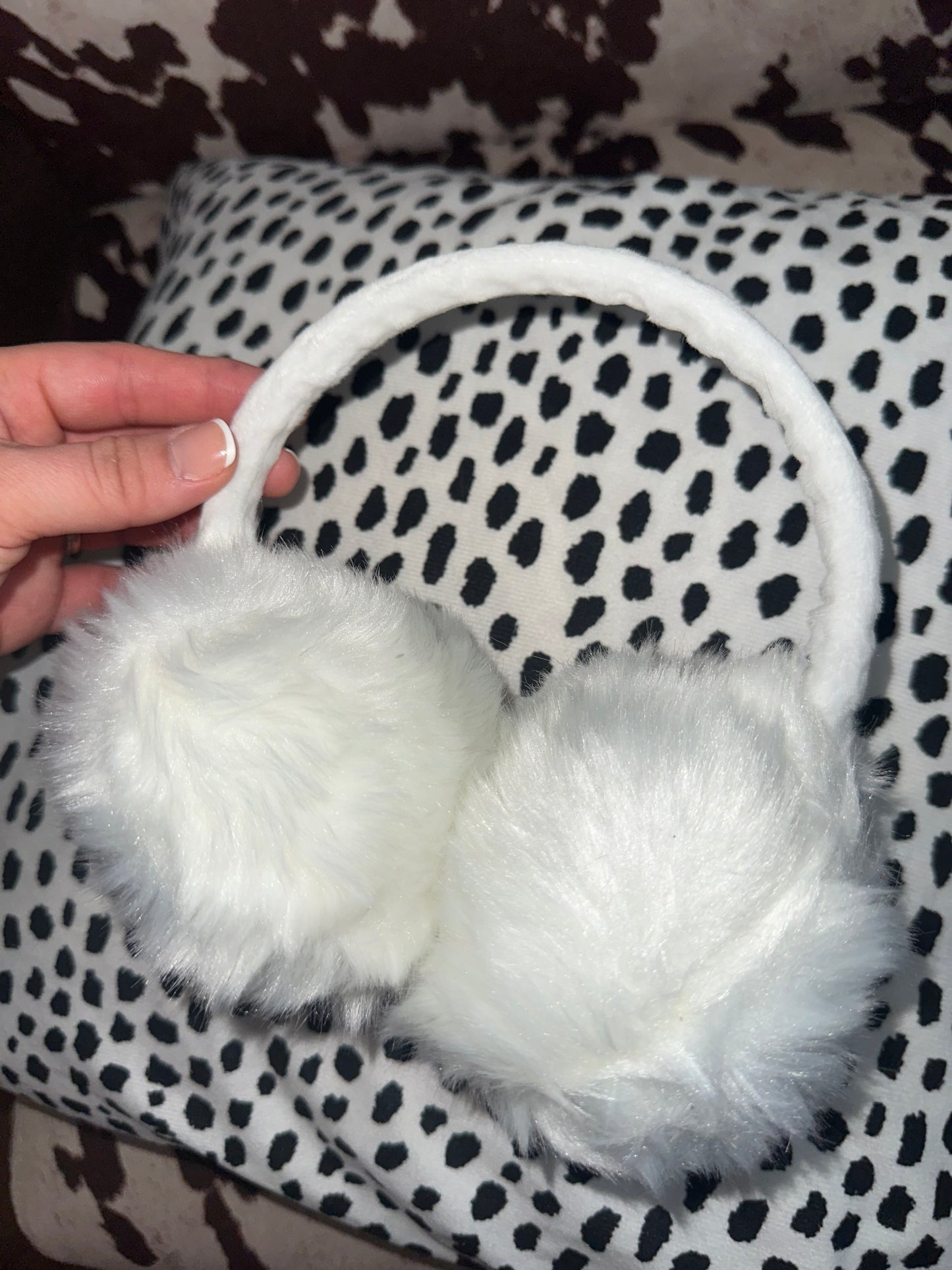 BRAND NEW White Fuzzy Soft Adjustable Ear Muffs