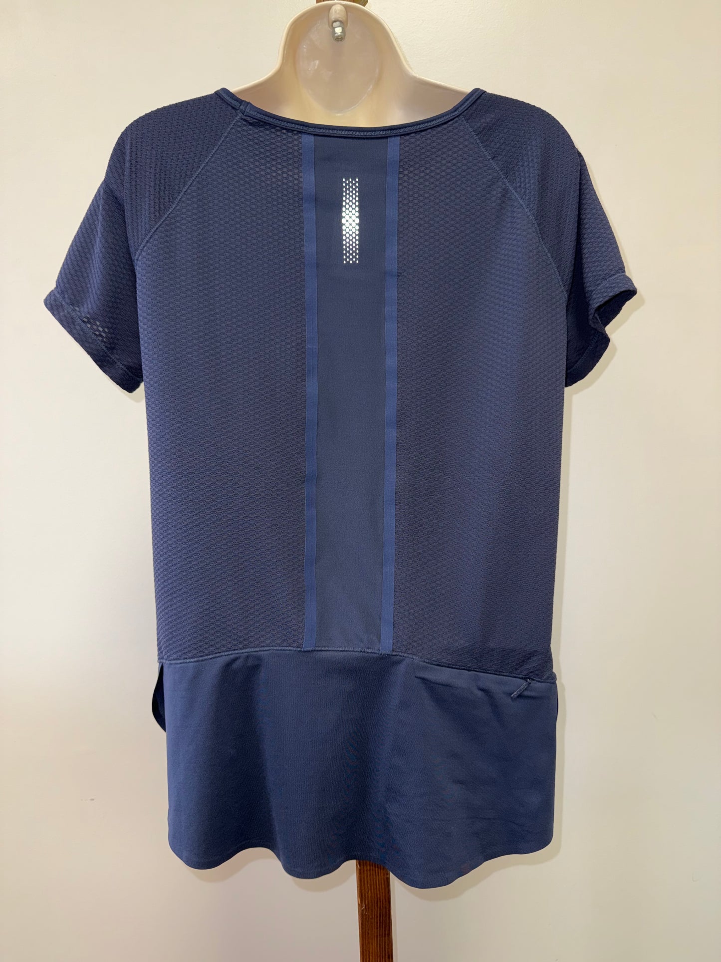 Athleta (Medium) Navy Blue Scoop Neck Tee with Mesh Detailing