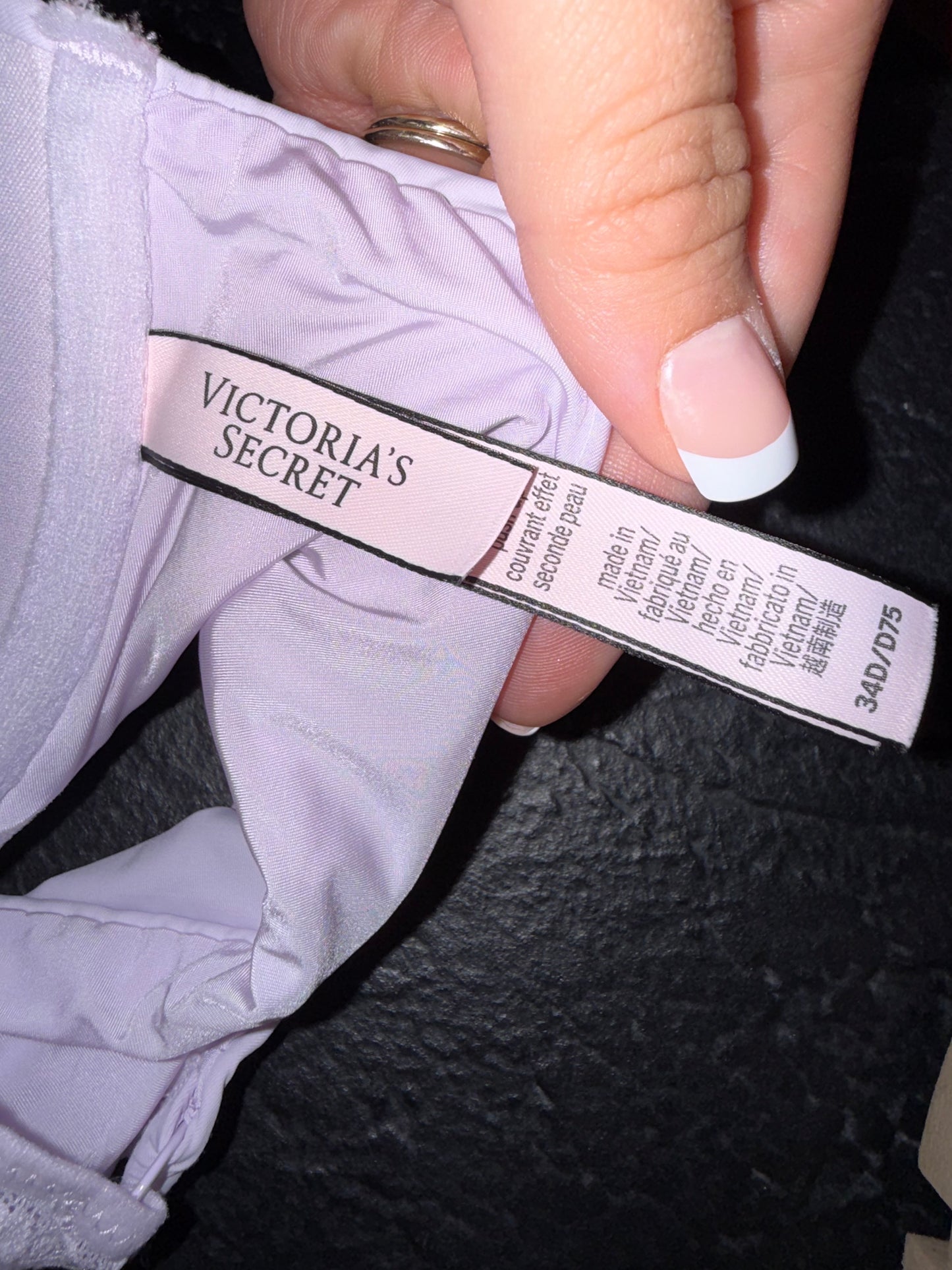 Victoria's Secret (34D) Purple T-Shirt Push Up Full Coverage Bra w Front Latch