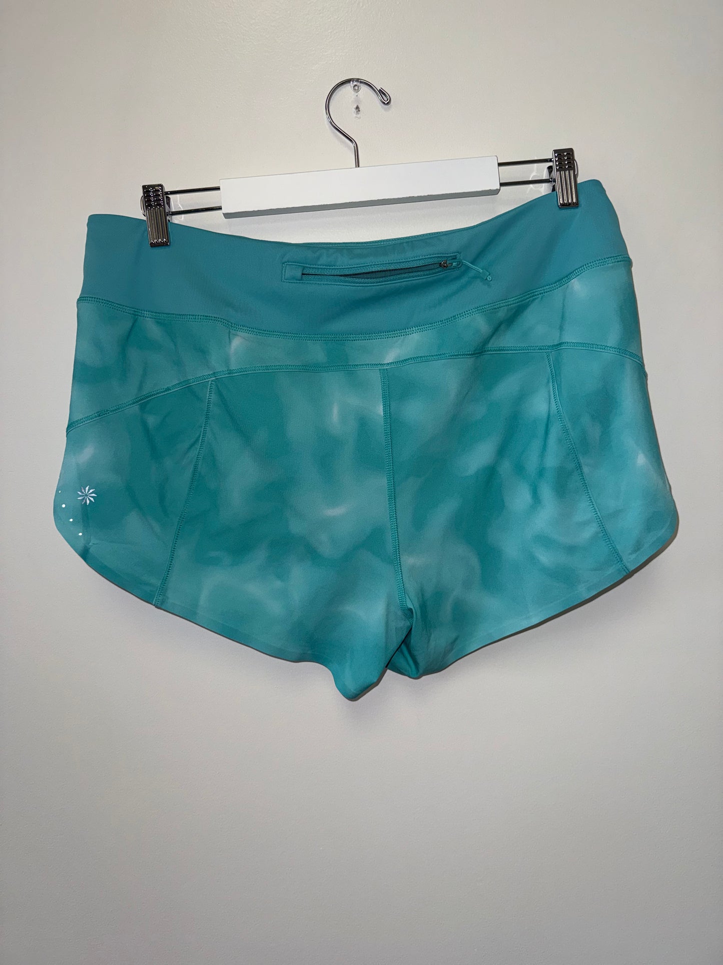 NWT Athleta (Large) Brand New Blue Run With It Shorts with 3.5" Inseam