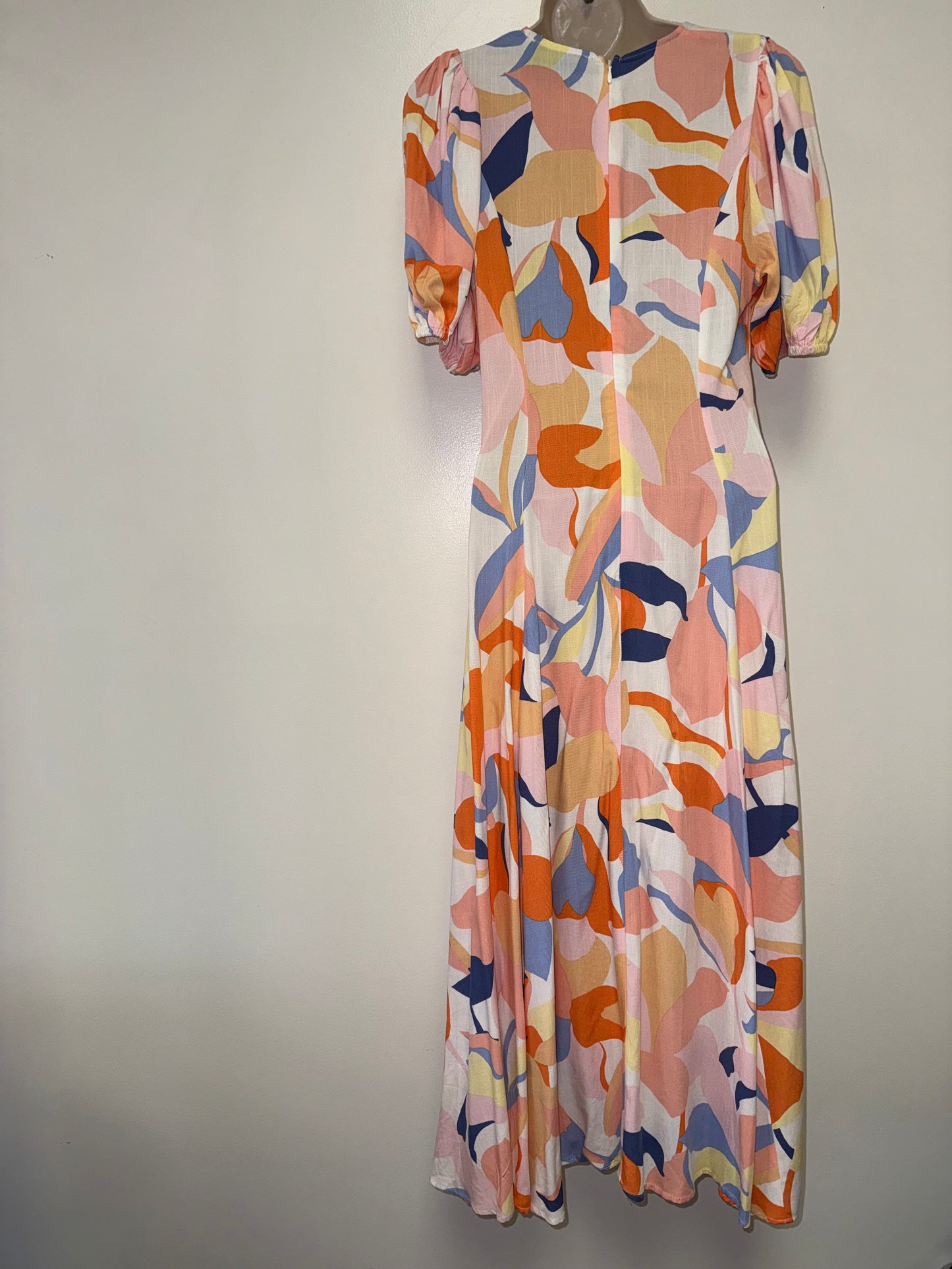 NWT White Closet Elements (Small) Brand New Colorful Abstract Maxi Flowy Dress