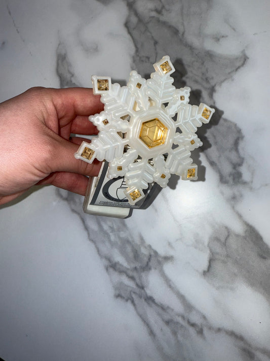 Brand New Bath & Body Works Snowflake Wallflower Holder