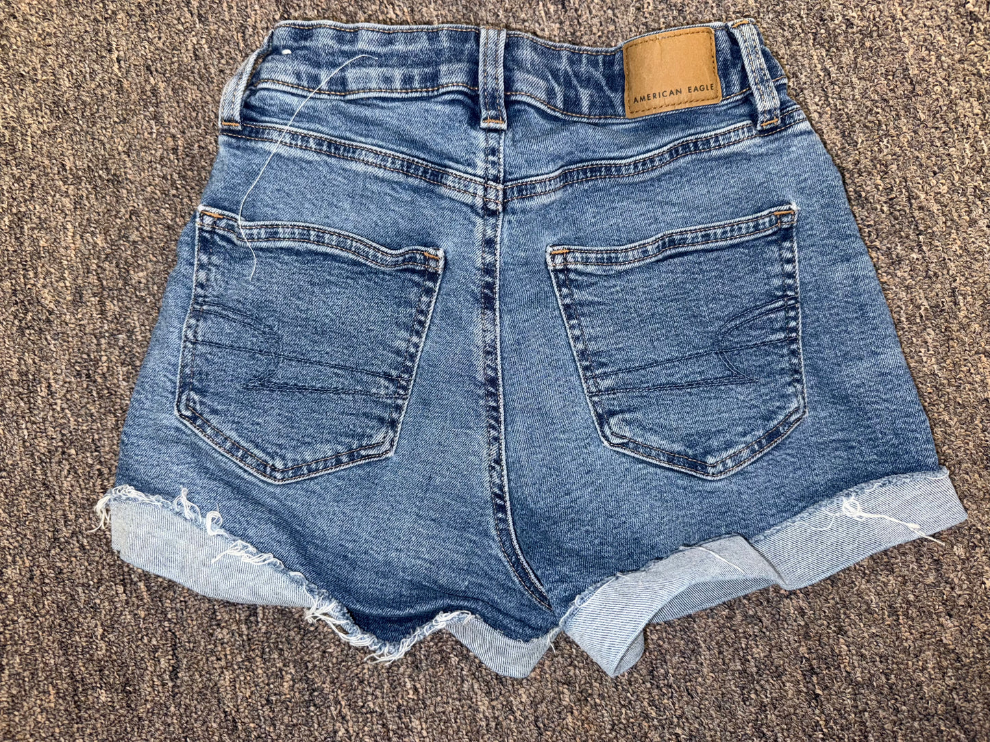 American Eagle (00) Denim Mom Jean Shorts with Stretch