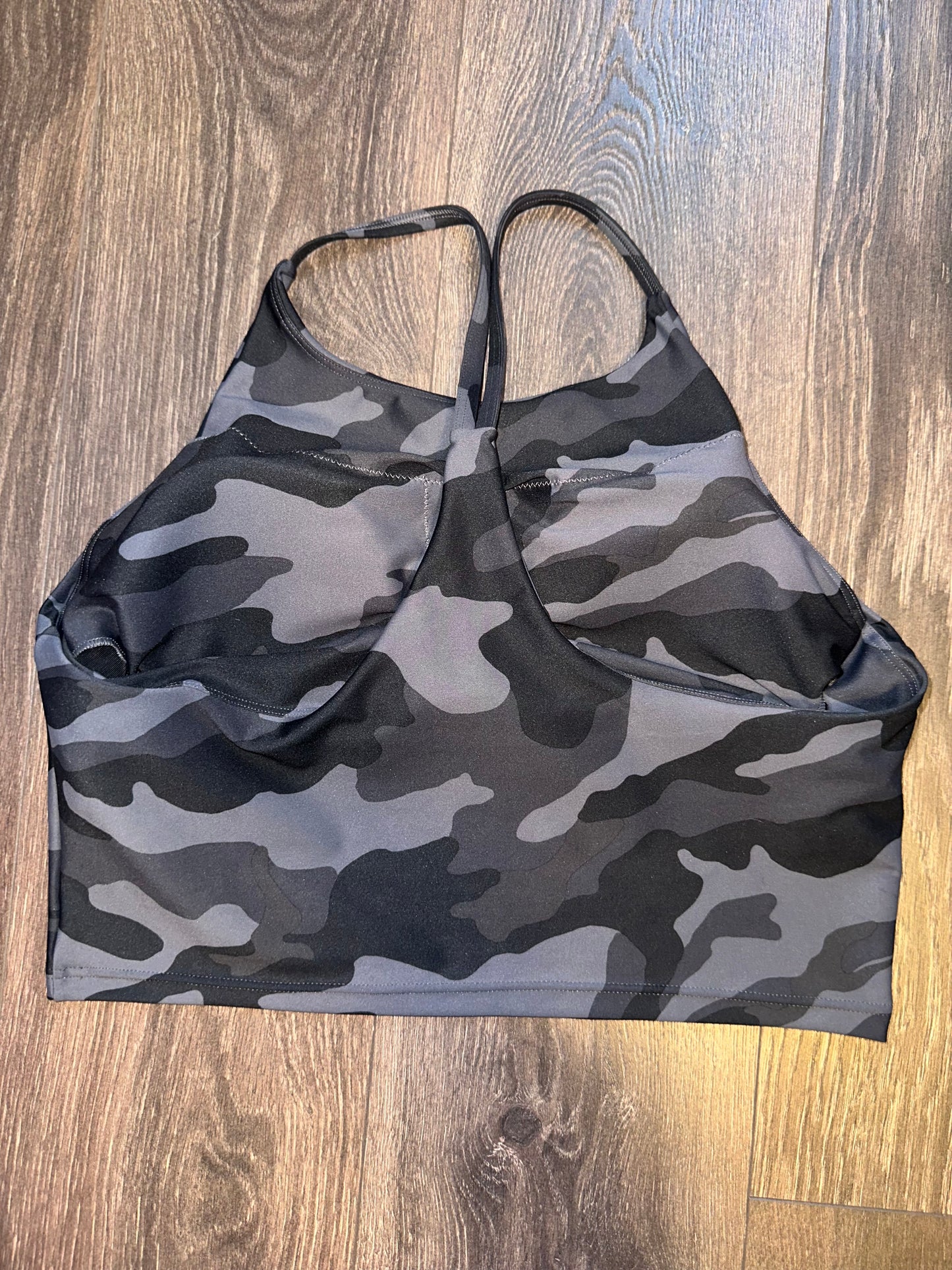 Old Navy Active (XL) Black//Grey Camo Cropped Tank Top with Built in Bra