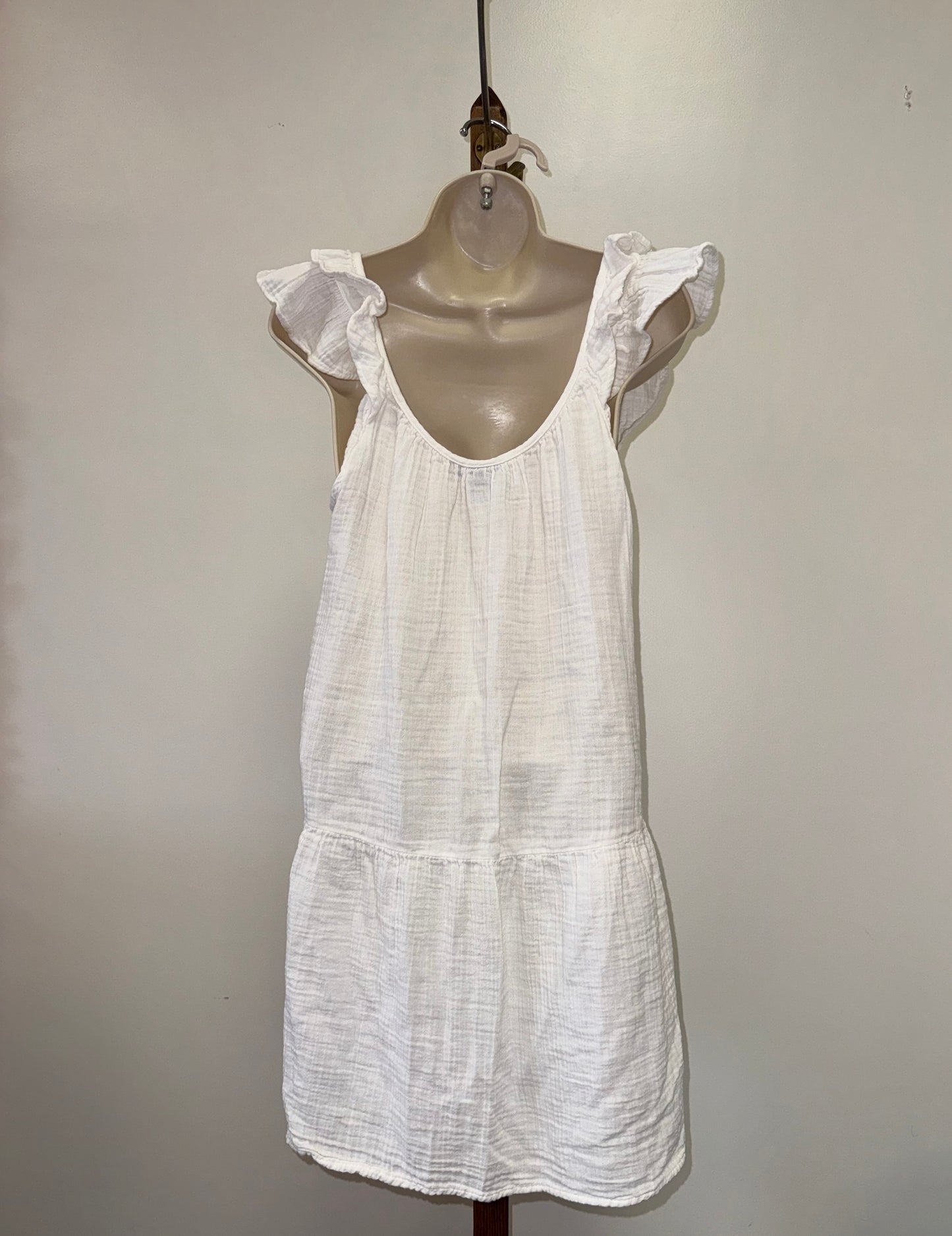 GAP (Small) White Ruffle Midi Sleeveless Dress with Pockets