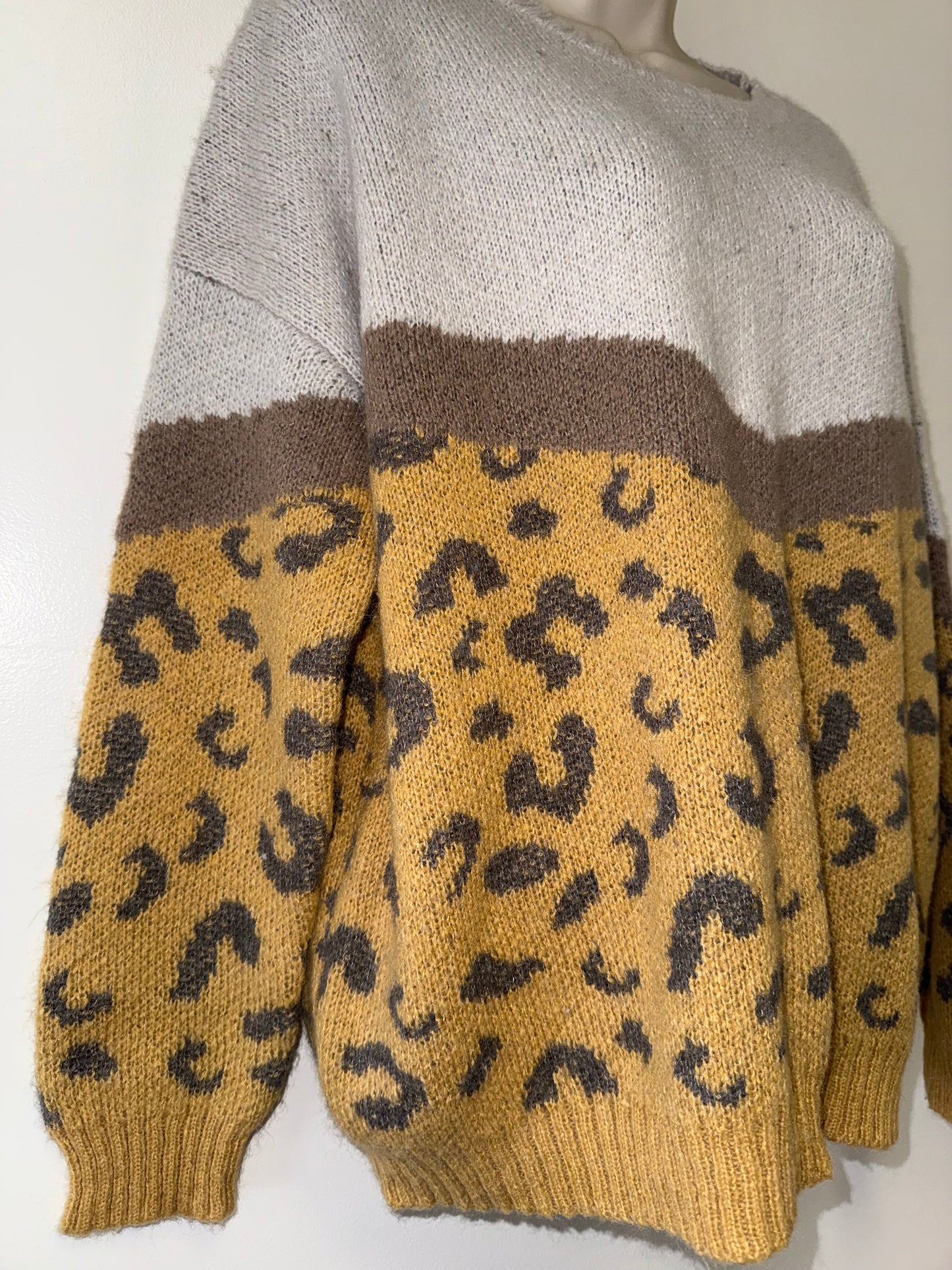 Easel (Medium) Neutral Colorblock Cheetah Print Soft Knit Sweater