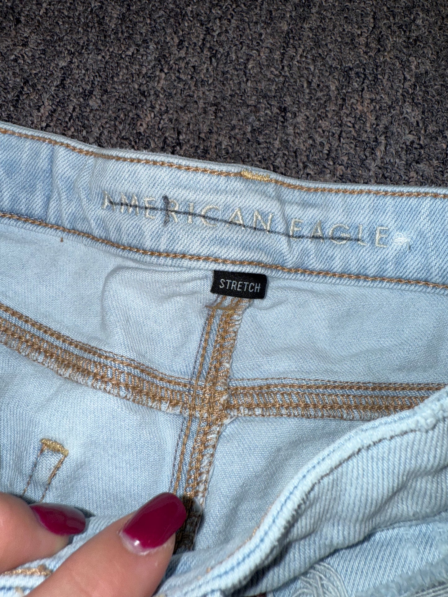 American Eagle (0) Light Wash Distressed Denim Mom Jean Shorts