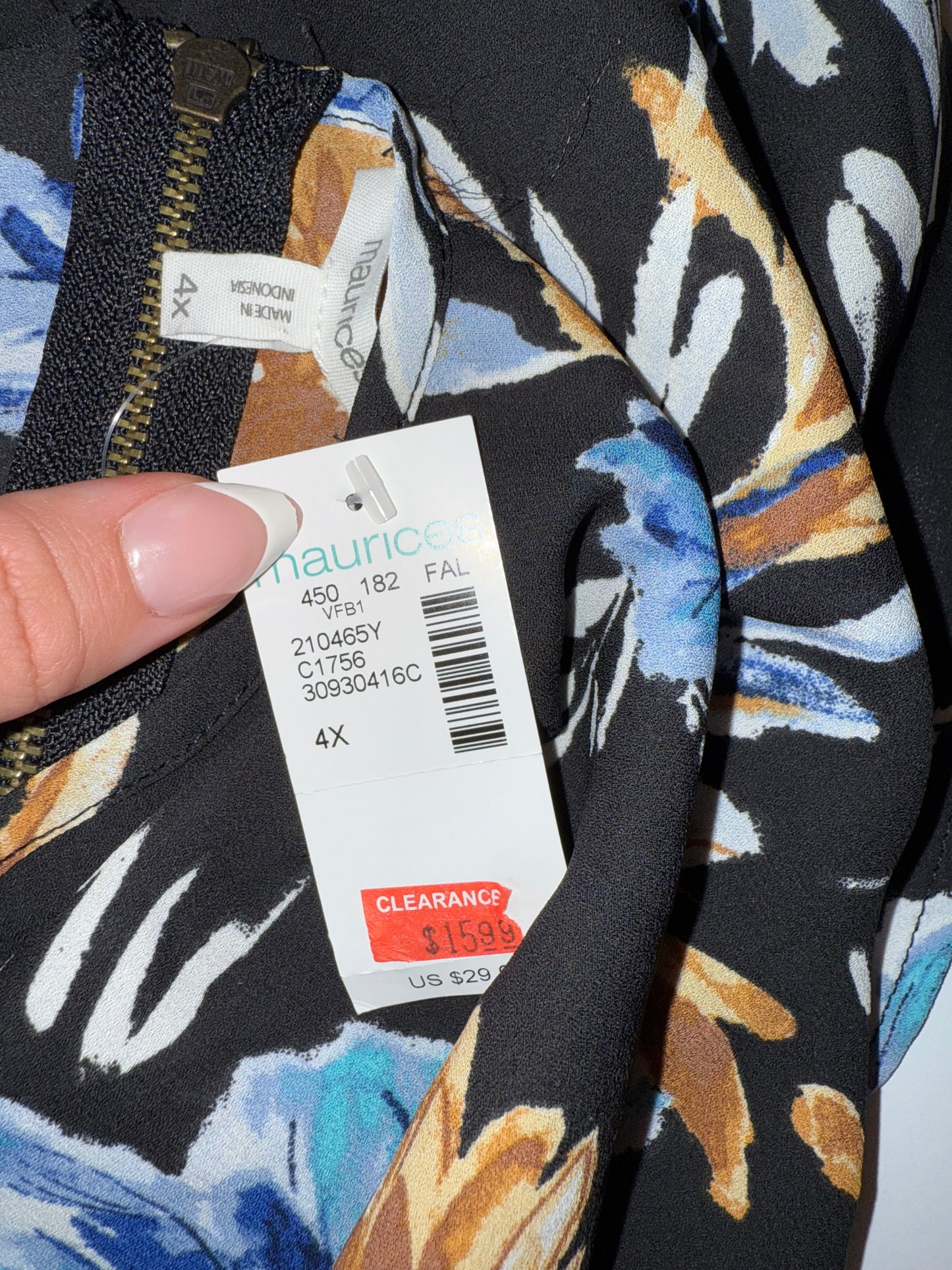 NWT Maurices (4X) Brand New Black Floral Flowy Blouse with Zipped Back