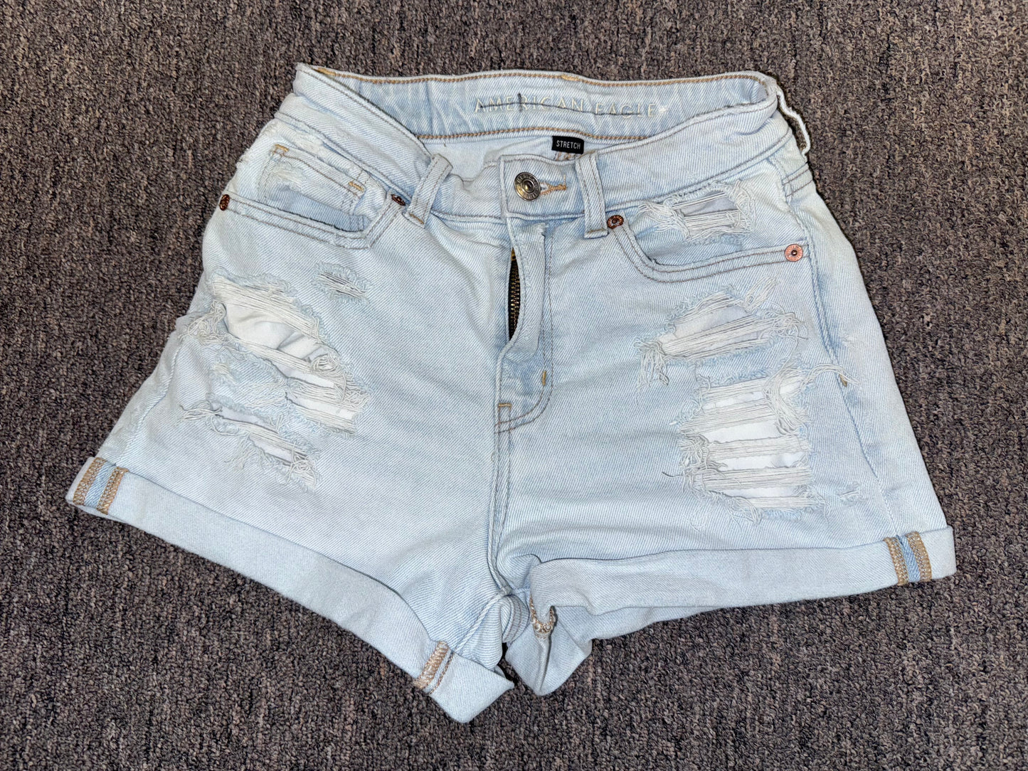 American Eagle (0) Light Wash Distressed Denim Mom Jean Shorts