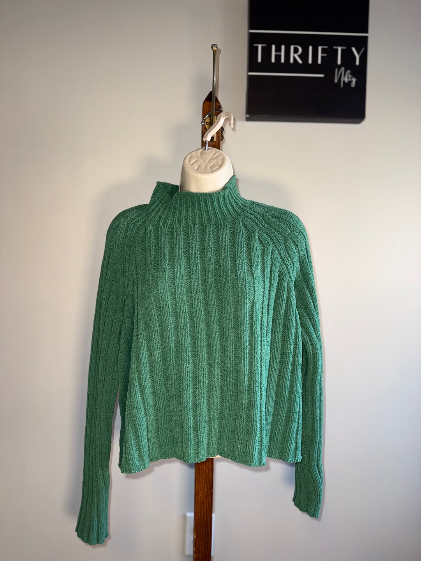 American Eagle (XL) Green Soft Knit High Neck Cropped Sweater