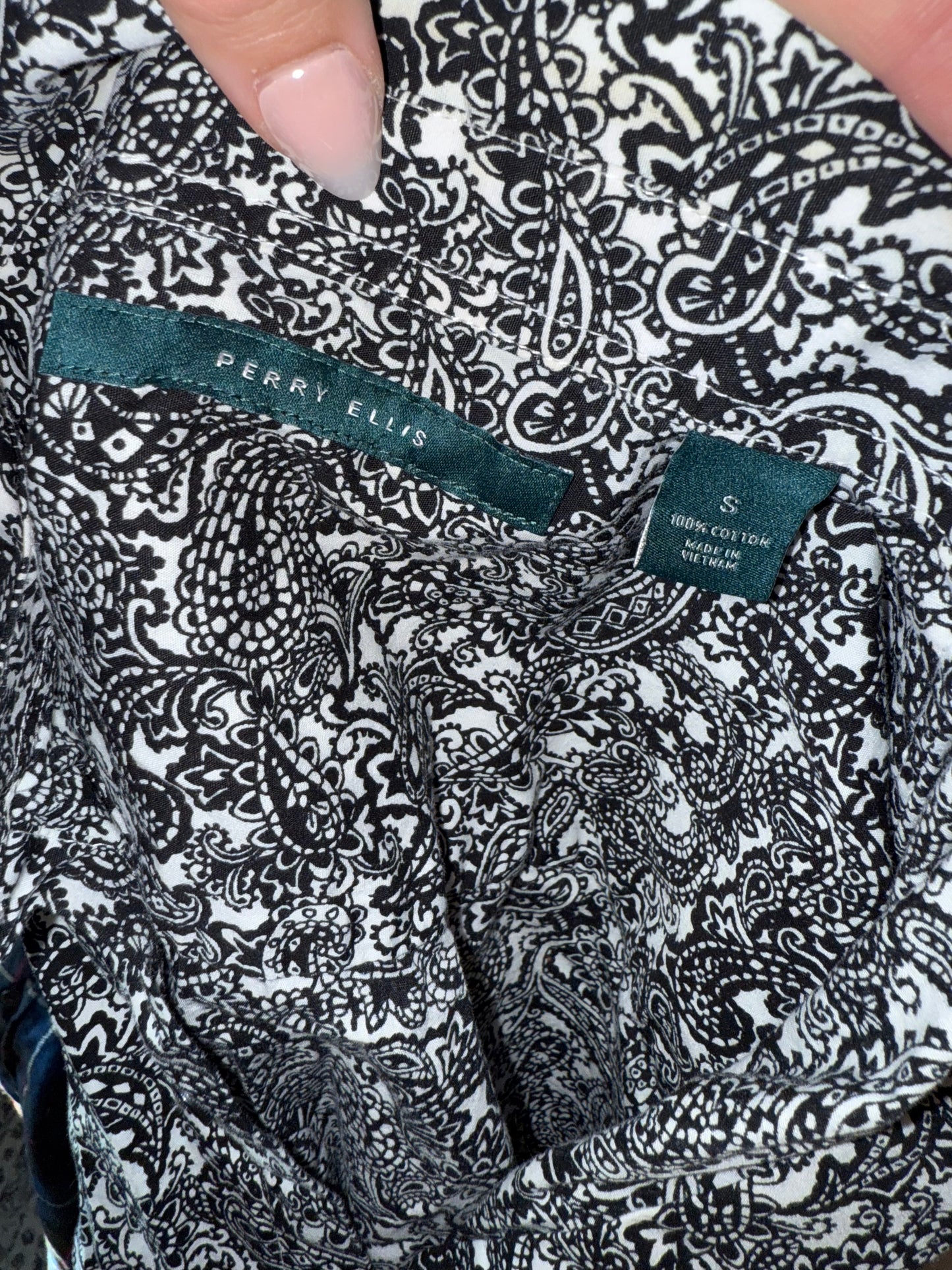 Perry Ellis (Small) Black and White Paisley Button Up