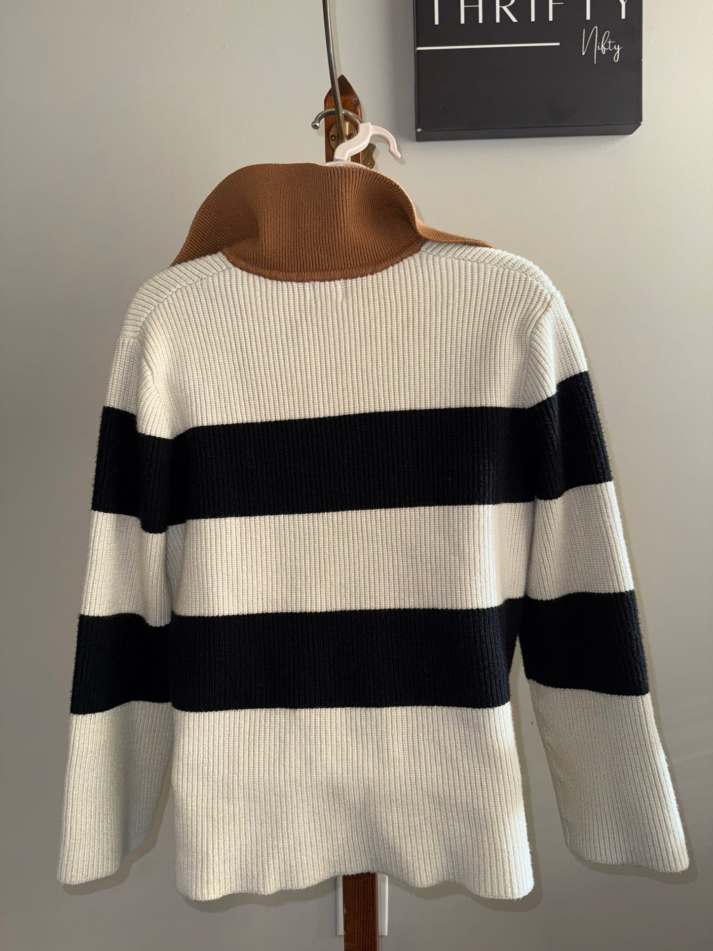 a new day (Medium) Neutral Color Block V-Neck Collared Sweater