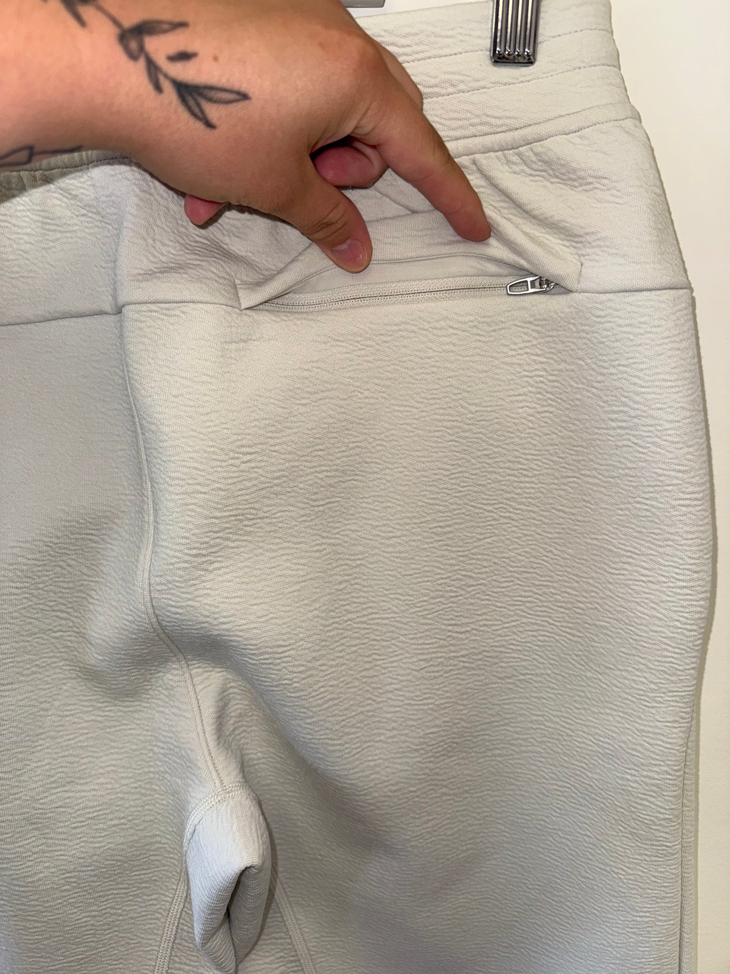 NWT Lululemon (Small) Brand New Cream Textured Spacer Classic-Tapered Joggers