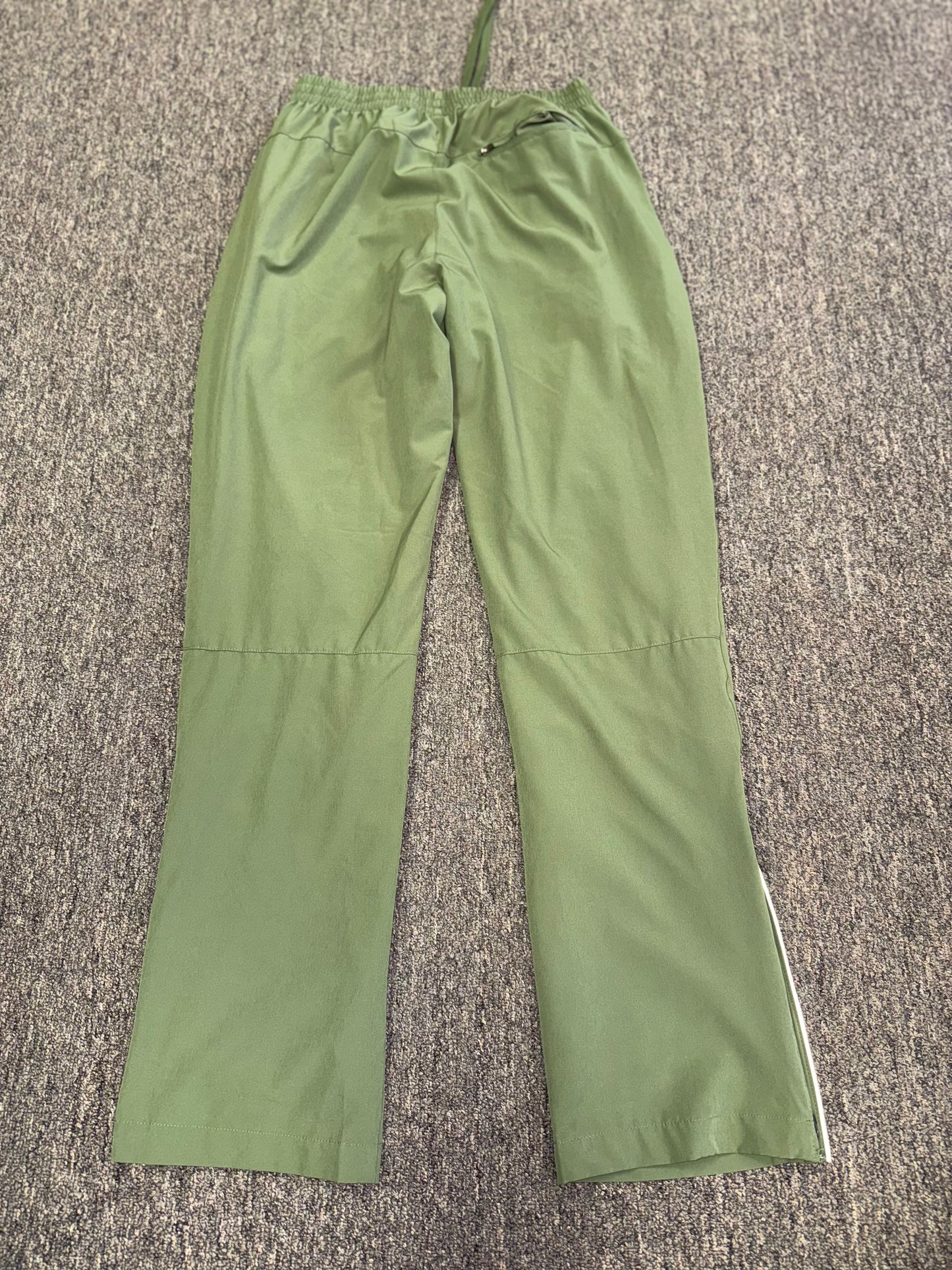 New Balance (Medium) Green Sporty Track Pants with Zipped Ankles